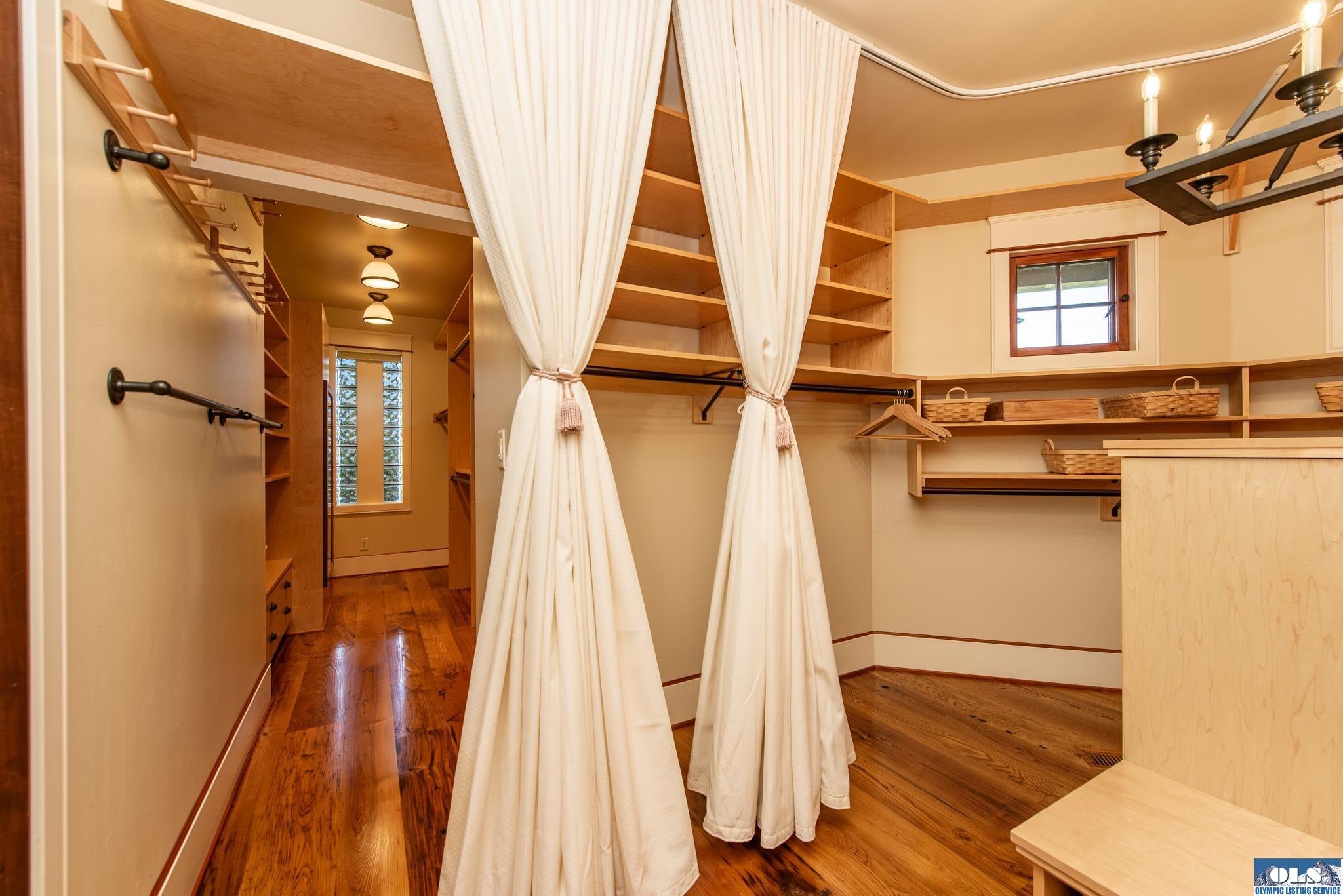 Sequim, Washington, 98382, United States, ,5 BathroomsBathrooms,Residential,Active,1790882