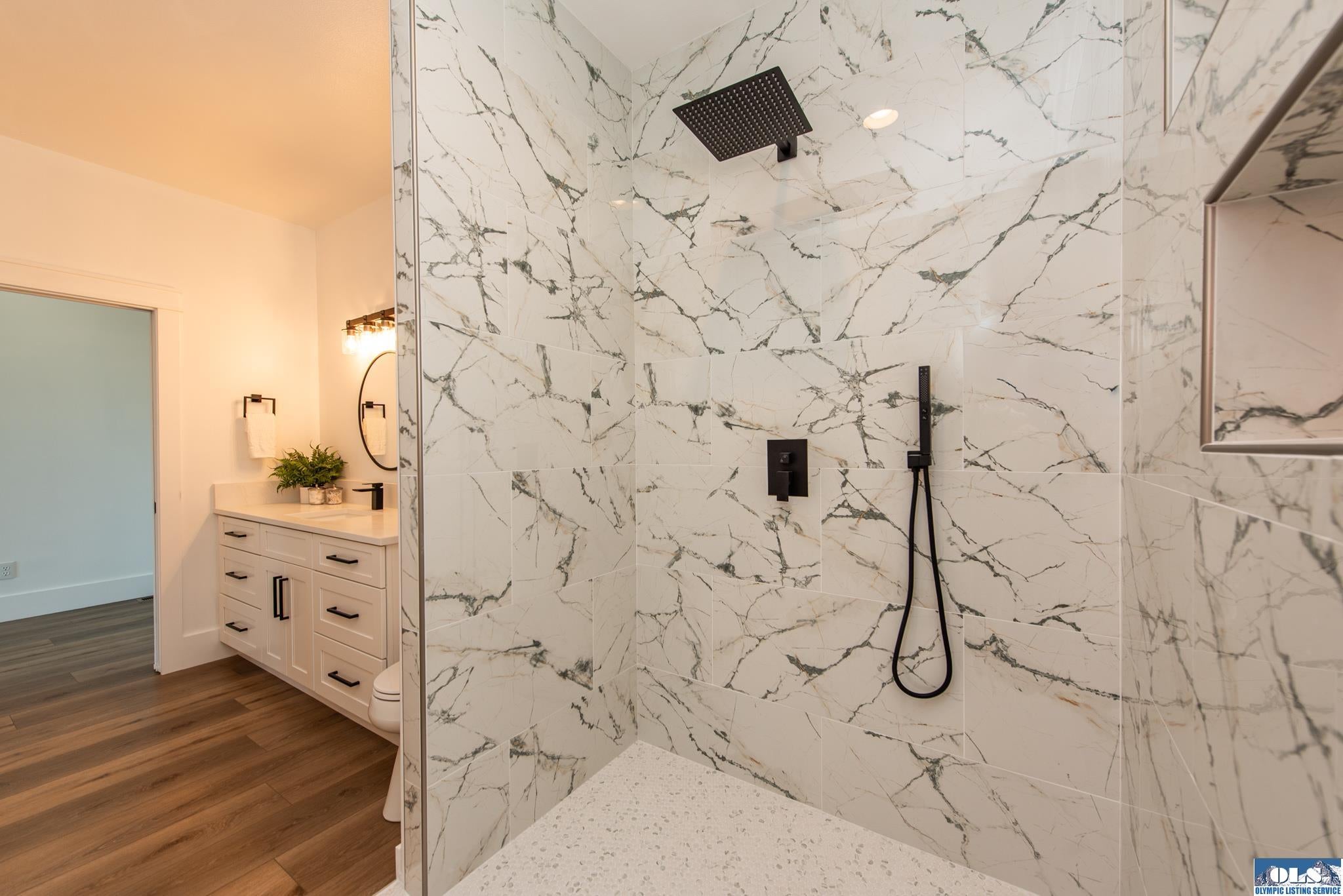 Sequim, Washington, 98382, United States, 3 Bedrooms Bedrooms, ,3 BathroomsBathrooms,Residential,Active,1960163