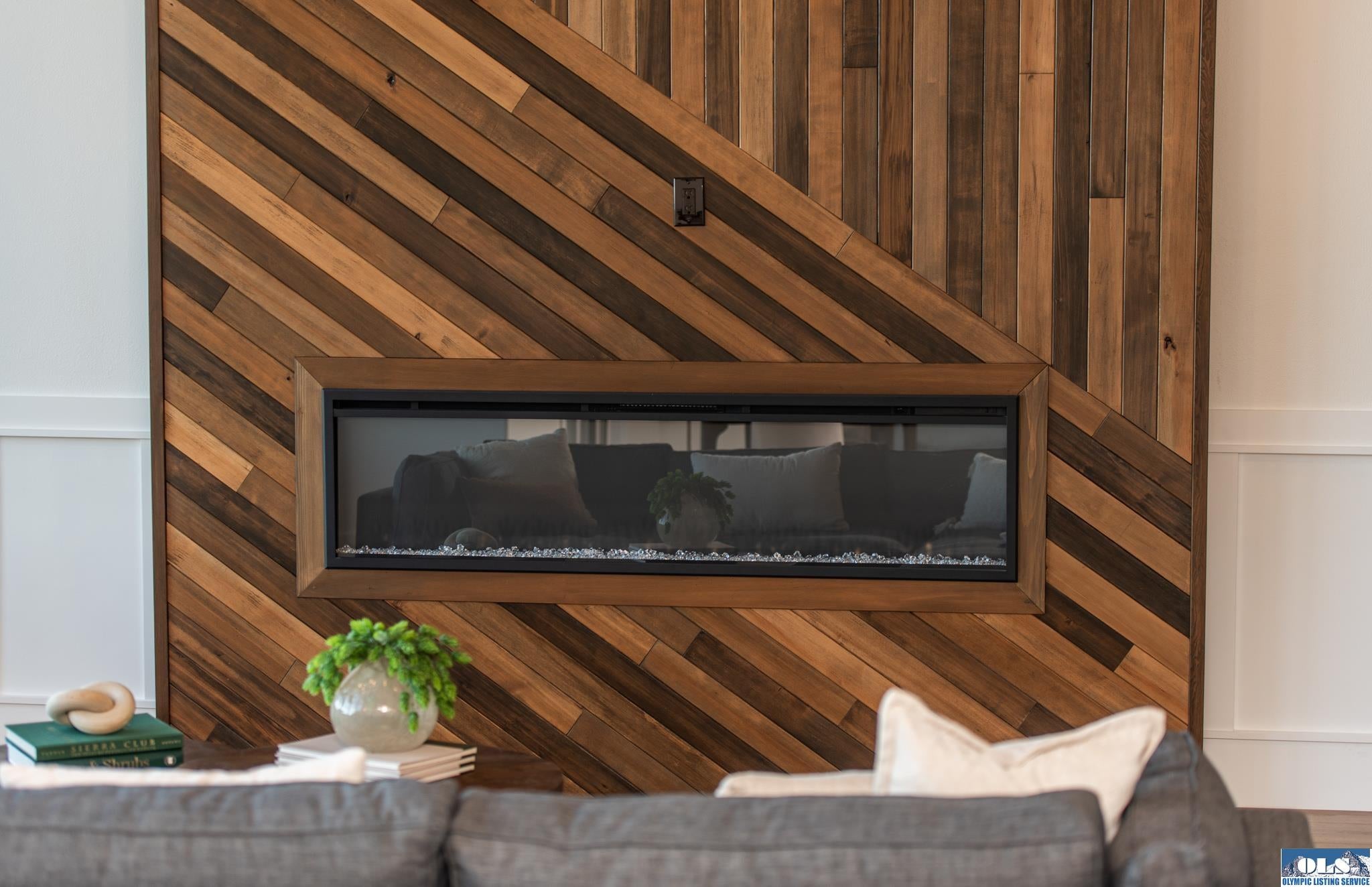 Sequim, Washington, 98382, United States, 3 Bedrooms Bedrooms, ,3 BathroomsBathrooms,Residential,Active,1960163