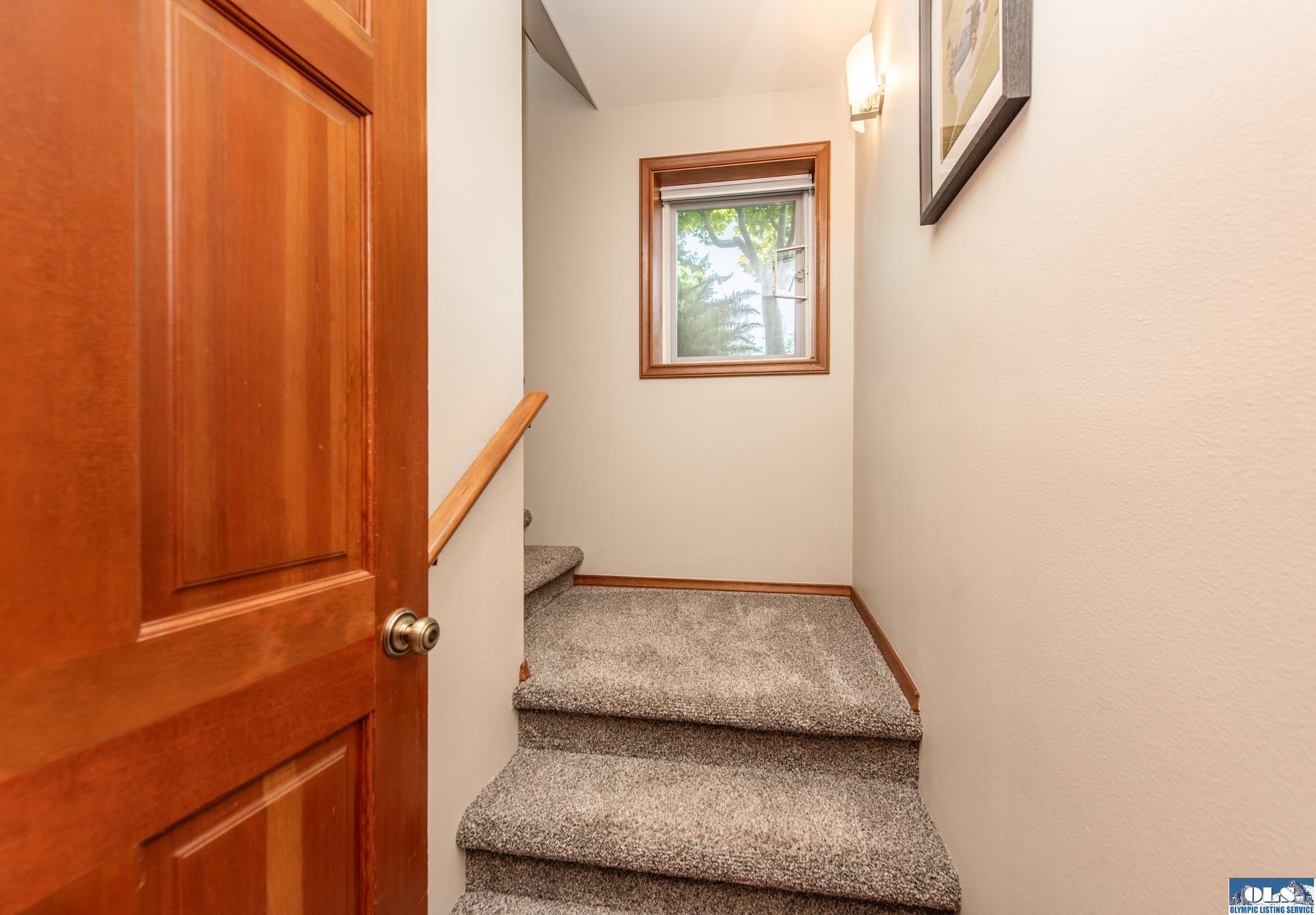 Sequim, Washington, 98382, United States, 3 Bedrooms Bedrooms, ,3 BathroomsBathrooms,Residential,Active,1936602