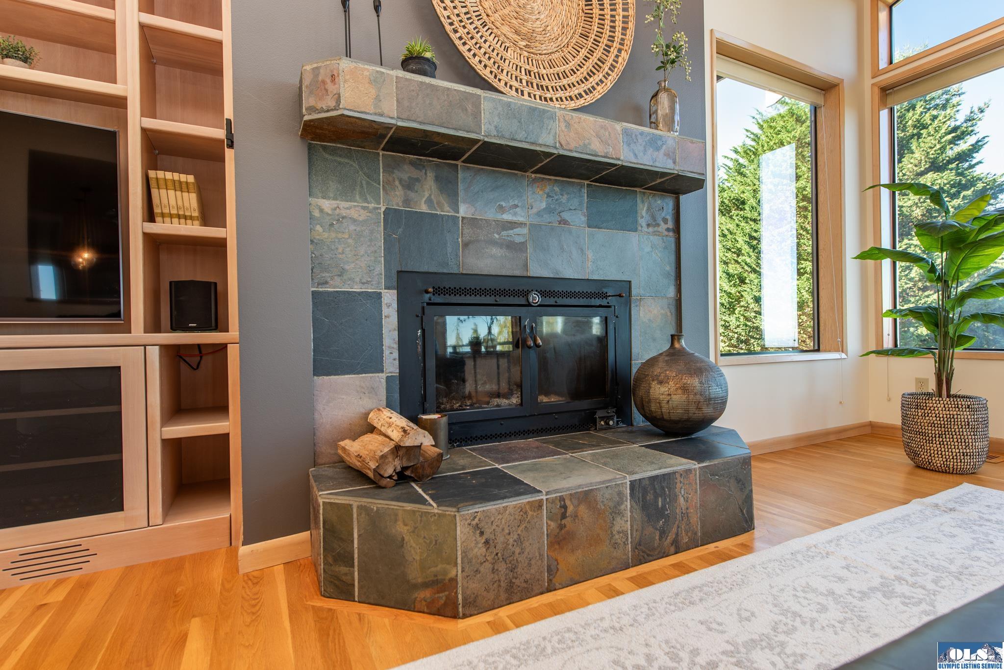 Sequim, Washington, 98382, United States, 3 Bedrooms Bedrooms, ,3 BathroomsBathrooms,Residential,Active,1967309