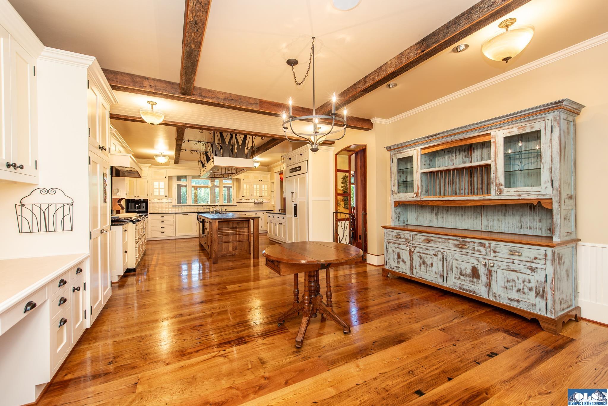 Sequim, Washington, 98382, United States, ,5 BathroomsBathrooms,Residential,Active,1790882