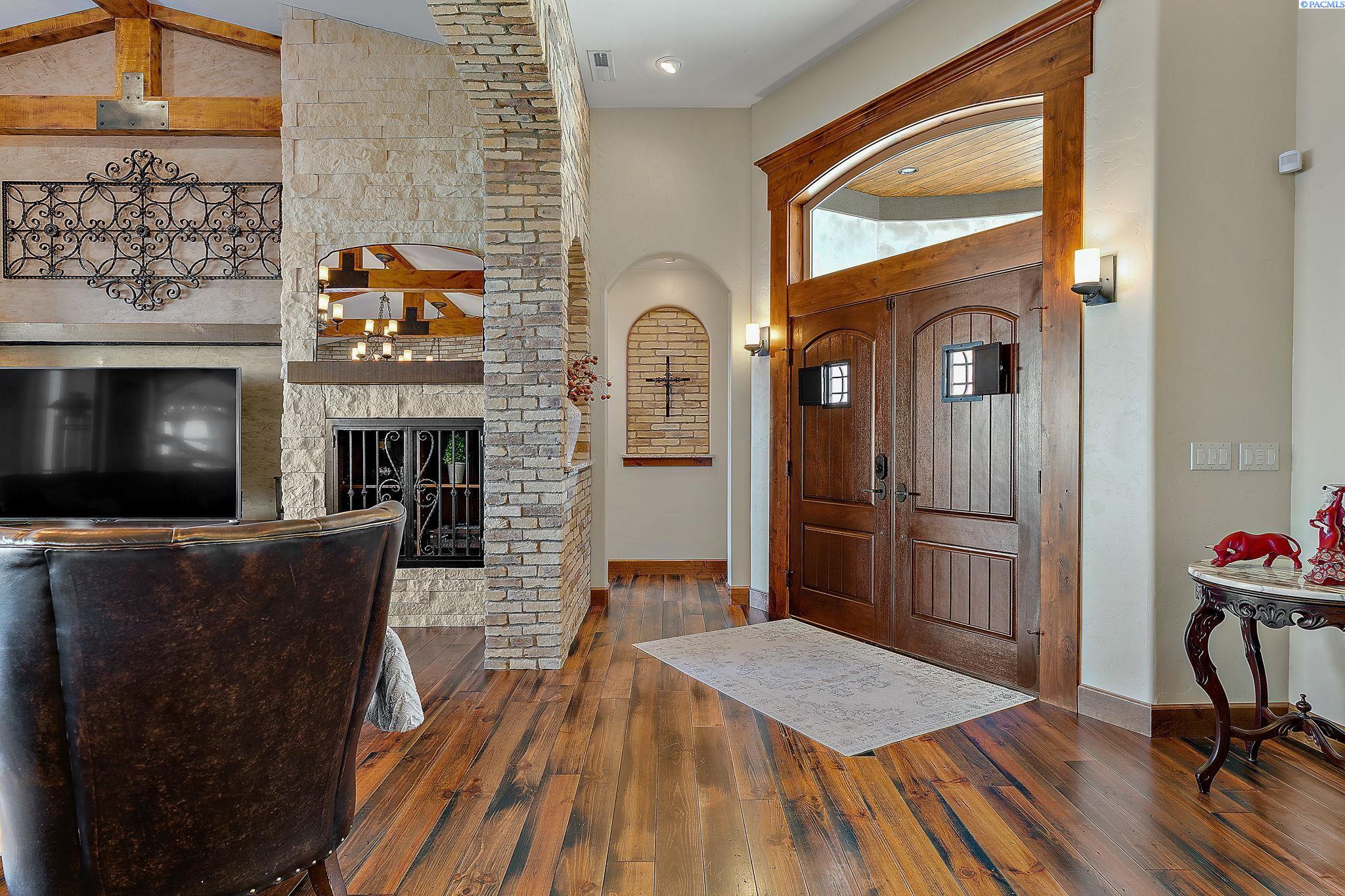 Richland, Washington, 99352, United States, 4 Bedrooms Bedrooms, ,3 BathroomsBathrooms,Residential,Active,1973341