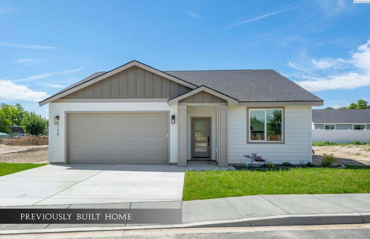 2612 S BEECH ST, KENNEWICK, WA 99337, photo 1 of 26