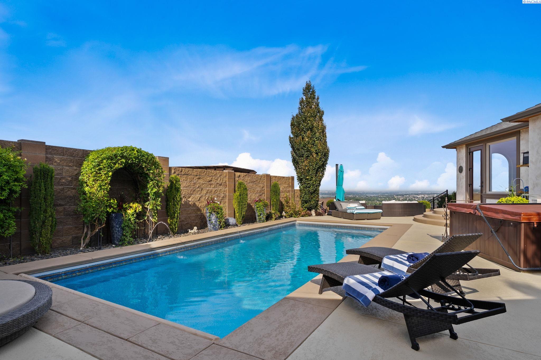 Richland, Washington, 99352, United States, 4 Bedrooms Bedrooms, ,3 BathroomsBathrooms,Residential,Active,1973341