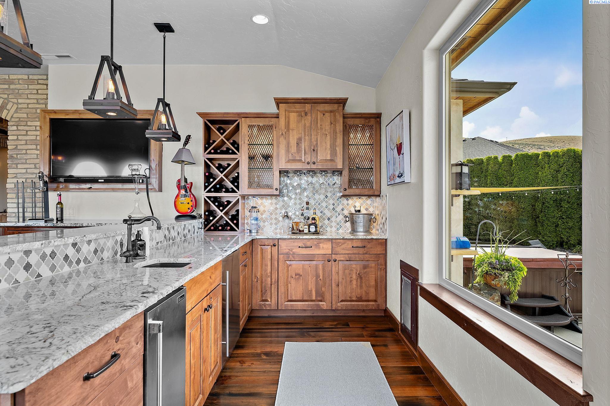 Richland, Washington, 99352, United States, 4 Bedrooms Bedrooms, ,3 BathroomsBathrooms,Residential,Active,1973341