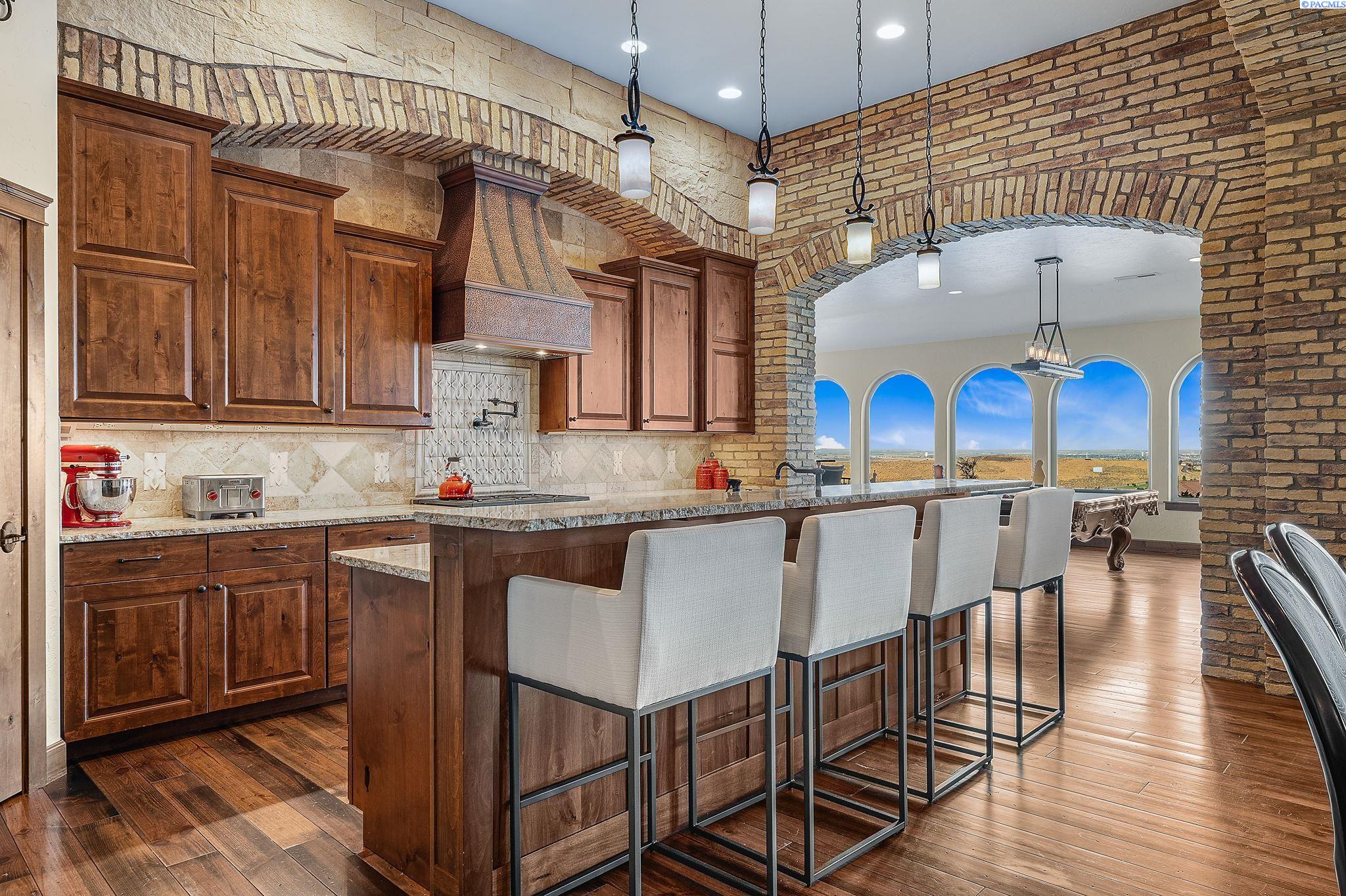 Richland, Washington, 99352, United States, 4 Bedrooms Bedrooms, ,3 BathroomsBathrooms,Residential,Active,1973341