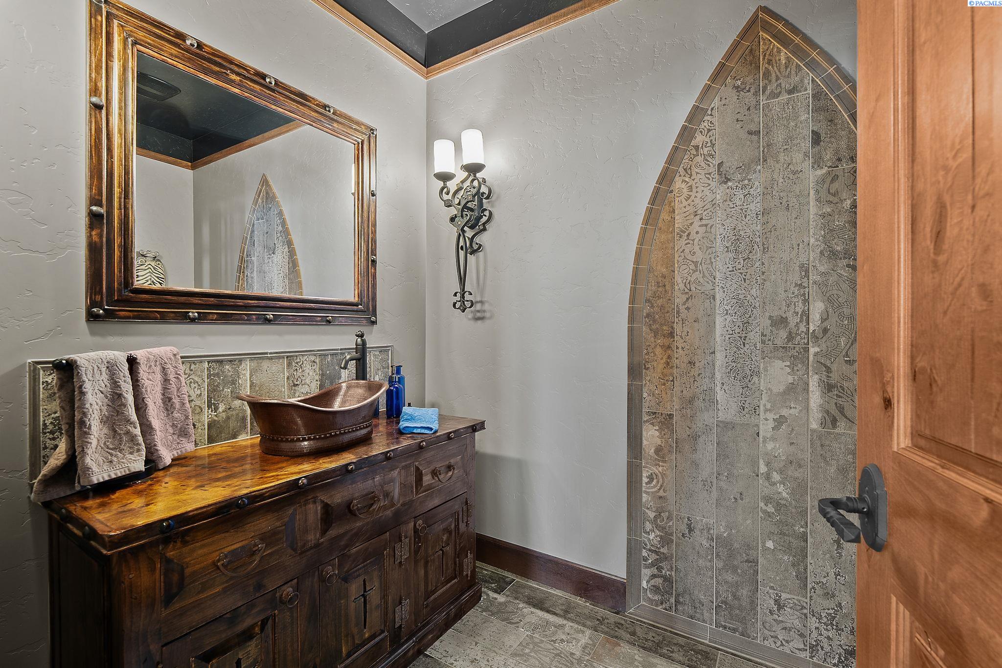 Richland, Washington, 99352, United States, 4 Bedrooms Bedrooms, ,3 BathroomsBathrooms,Residential,Active,1973341