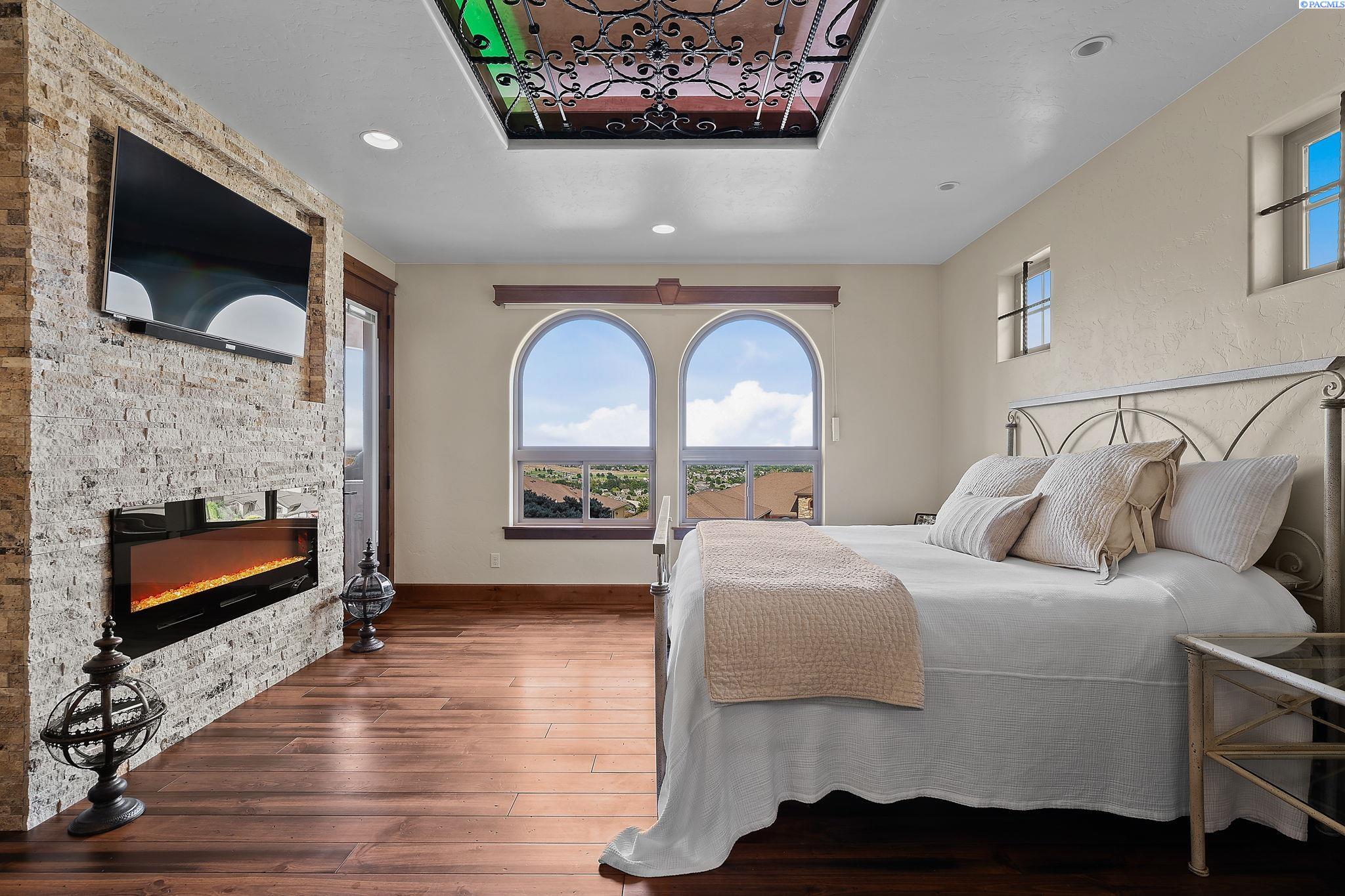 Richland, Washington, 99352, United States, 4 Bedrooms Bedrooms, ,3 BathroomsBathrooms,Residential,Active,1973341