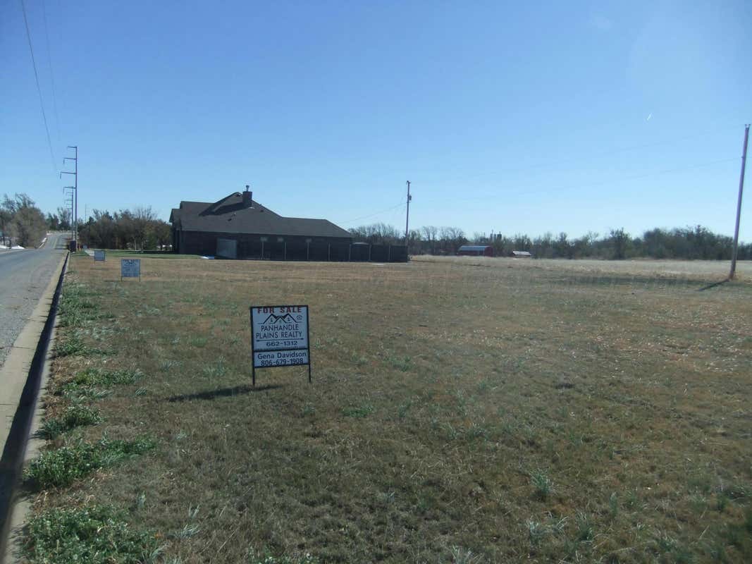 1714 E HARVESTER AVE, PAMPA, TX 79065, photo 1