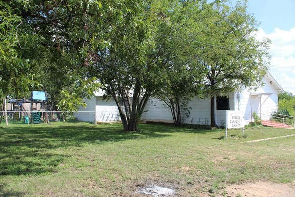 807 BRAZOS ST, COLEMAN, TX 76834, photo 4 of 35