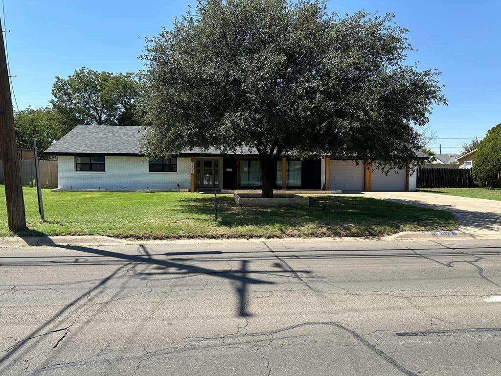 1901 N GARFIELD ST, MIDLAND, TX 79705, photo 1 of 26