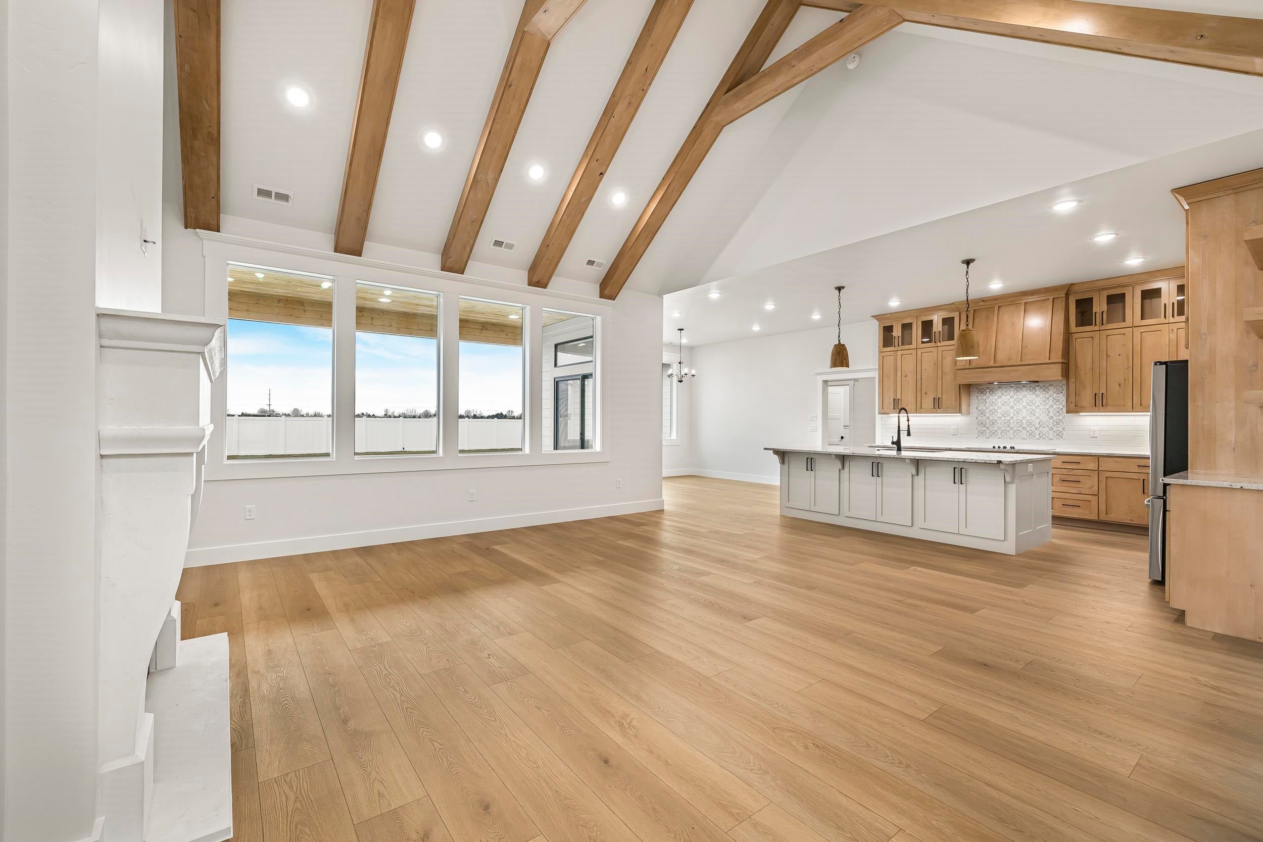 Pocatello, Idaho, 83202, United States, 4 Bedrooms Bedrooms, ,4 BathroomsBathrooms,Residential,Active,1997545