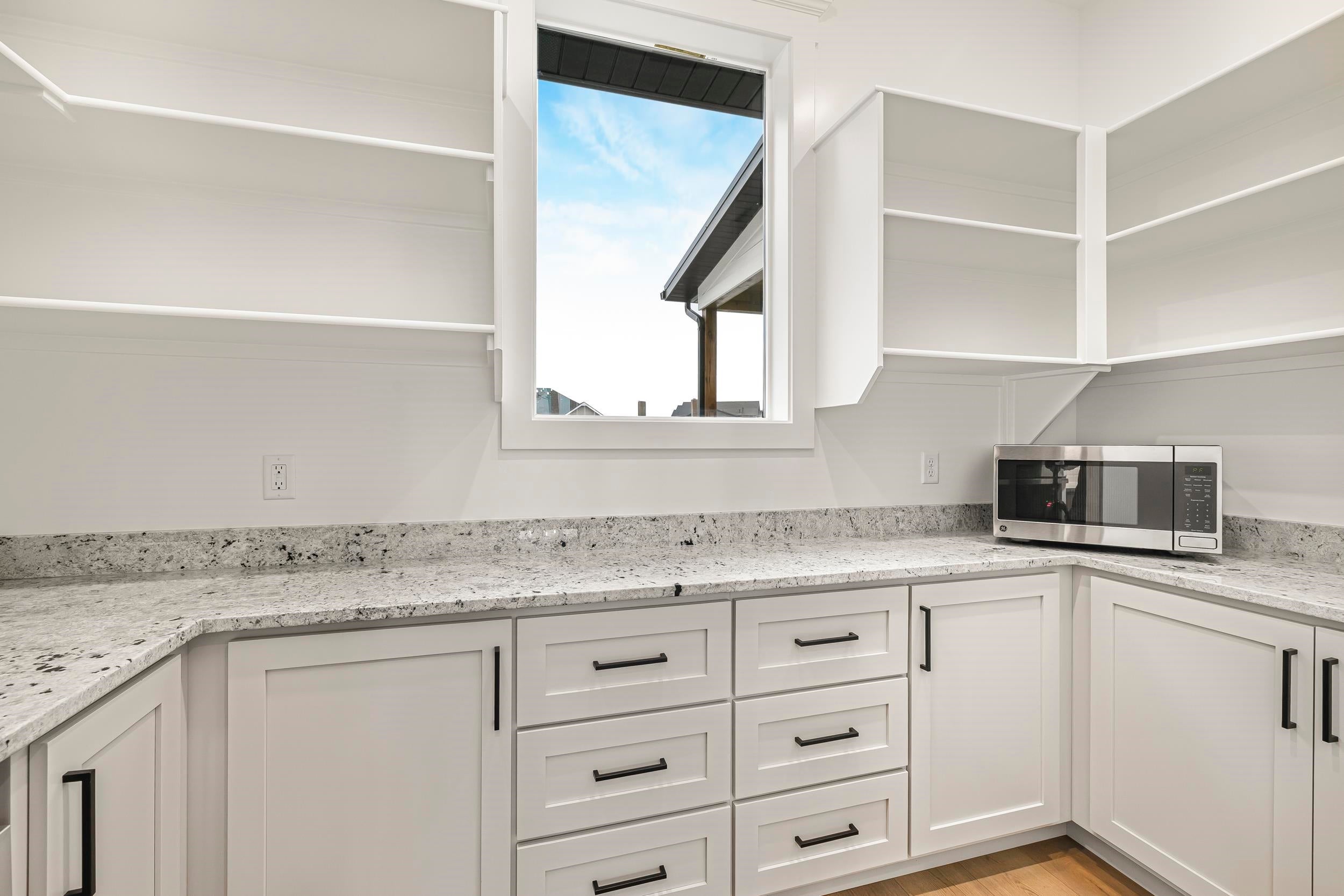 Pocatello, Idaho, 83202, United States, 4 Bedrooms Bedrooms, ,4 BathroomsBathrooms,Residential,Active,1997545