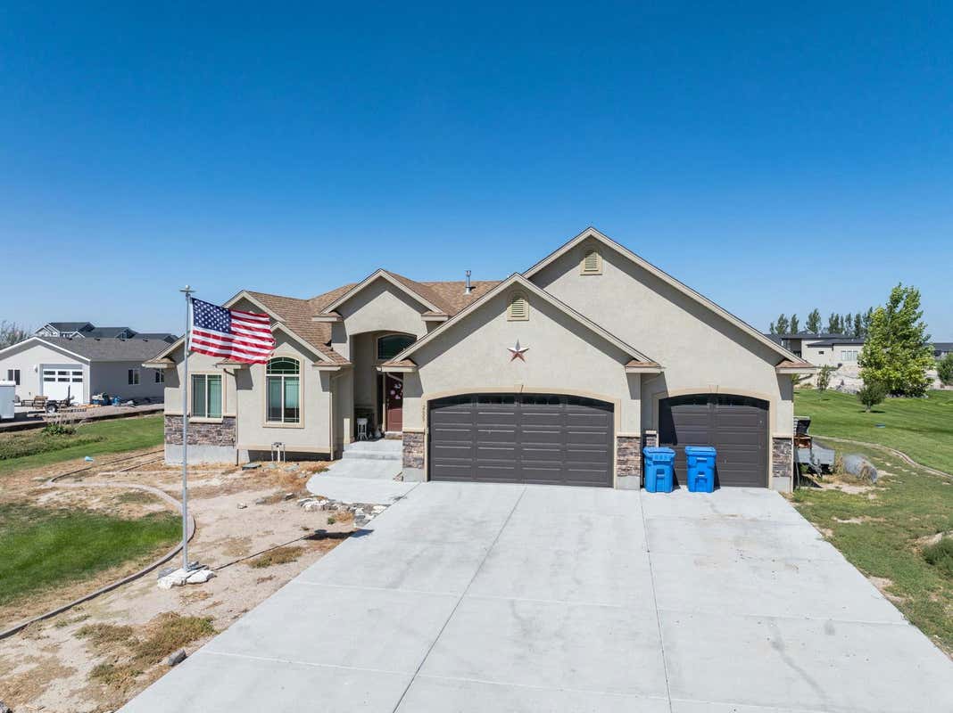 2629 SPARKS LN, AMERICAN FALLS, ID 83211, photo 1 of 50