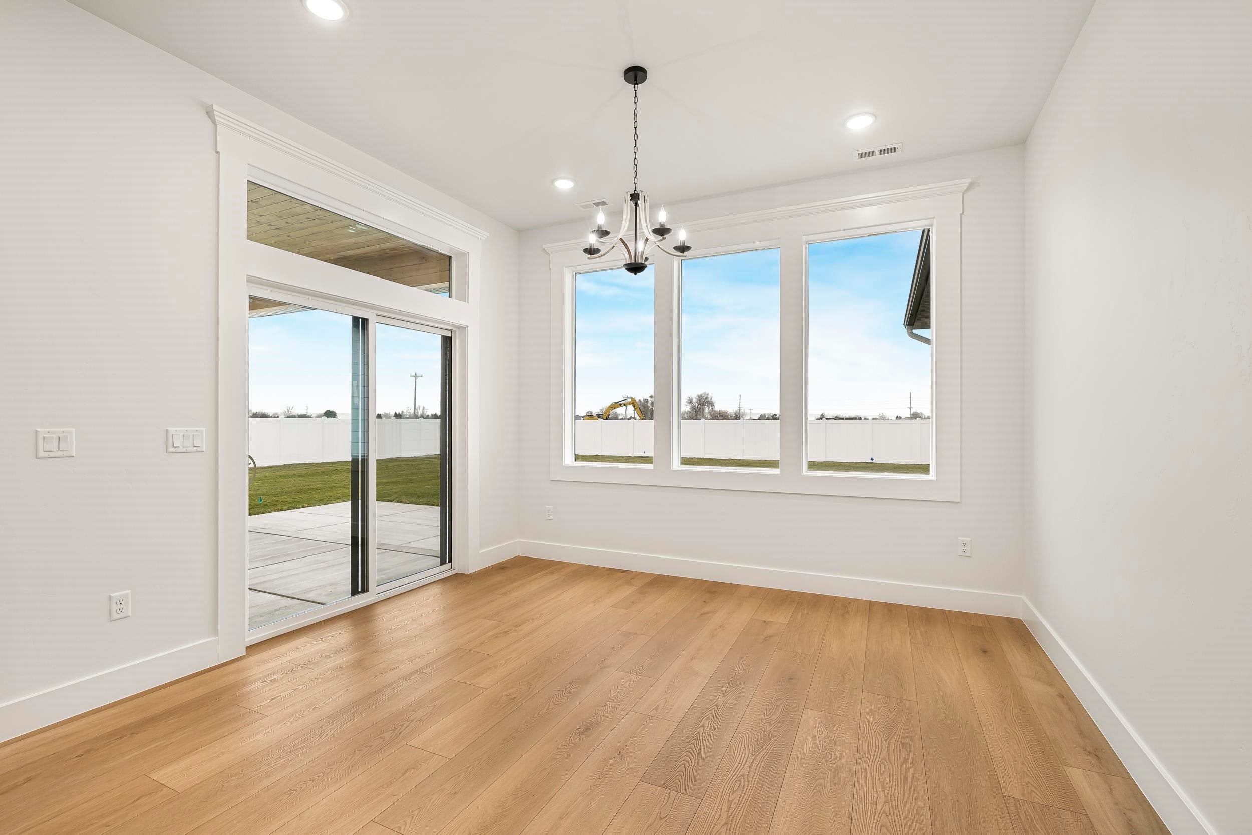 Pocatello, Idaho, 83202, United States, 4 Bedrooms Bedrooms, ,4 BathroomsBathrooms,Residential,Active,1997545