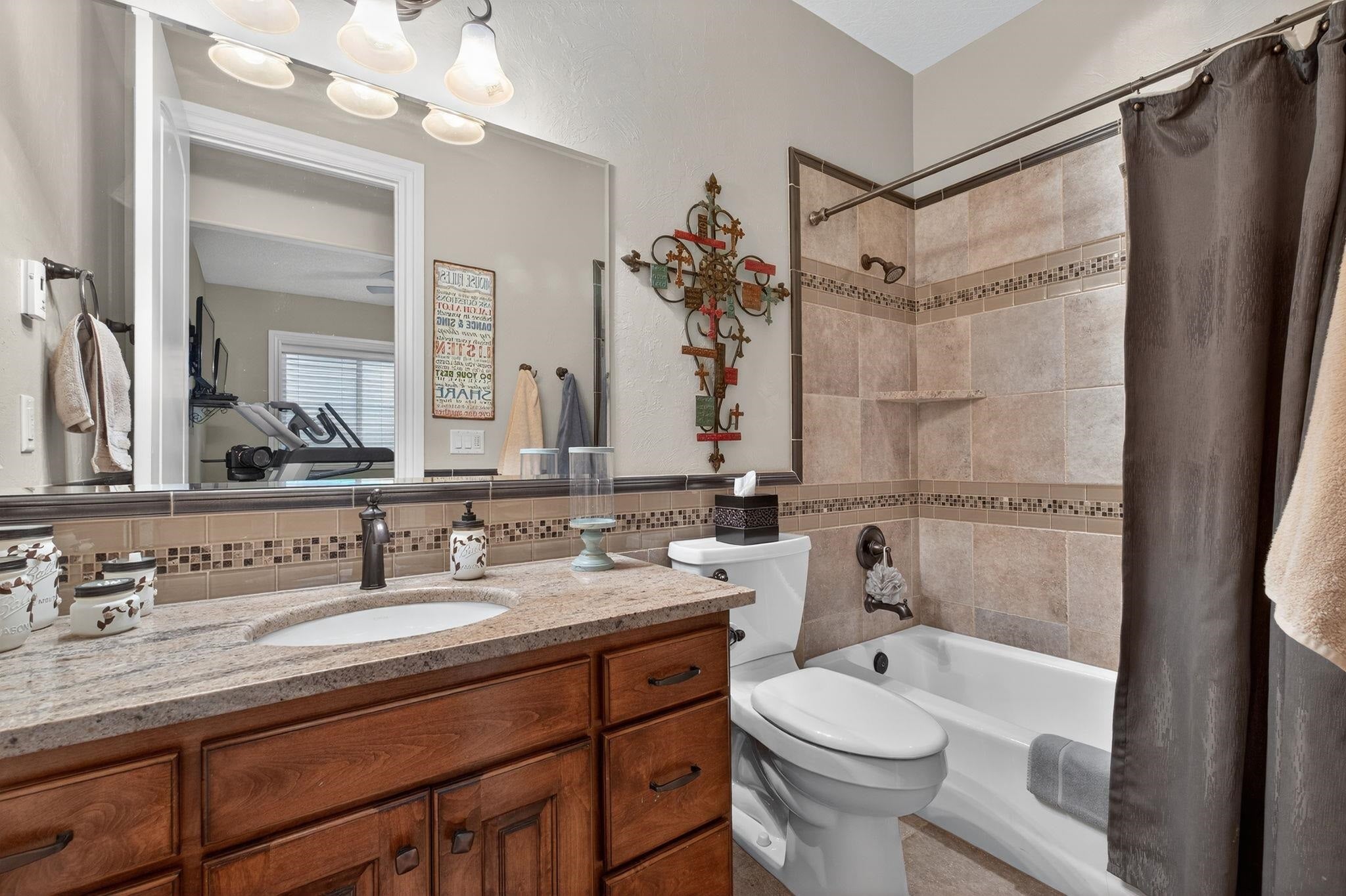 Pocatello, Idaho, 83204, United States, 6 Bedrooms Bedrooms, ,5 BathroomsBathrooms,Residential,Active,2007200