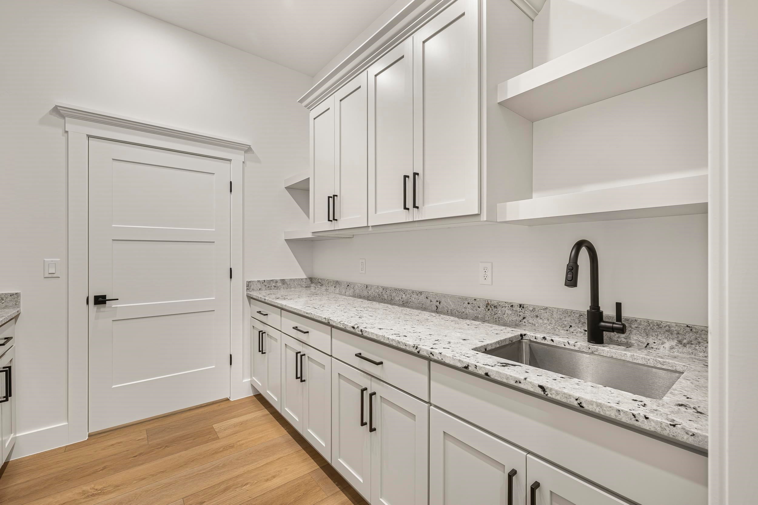 Pocatello, Idaho, 83202, United States, 4 Bedrooms Bedrooms, ,4 BathroomsBathrooms,Residential,Active,1997545