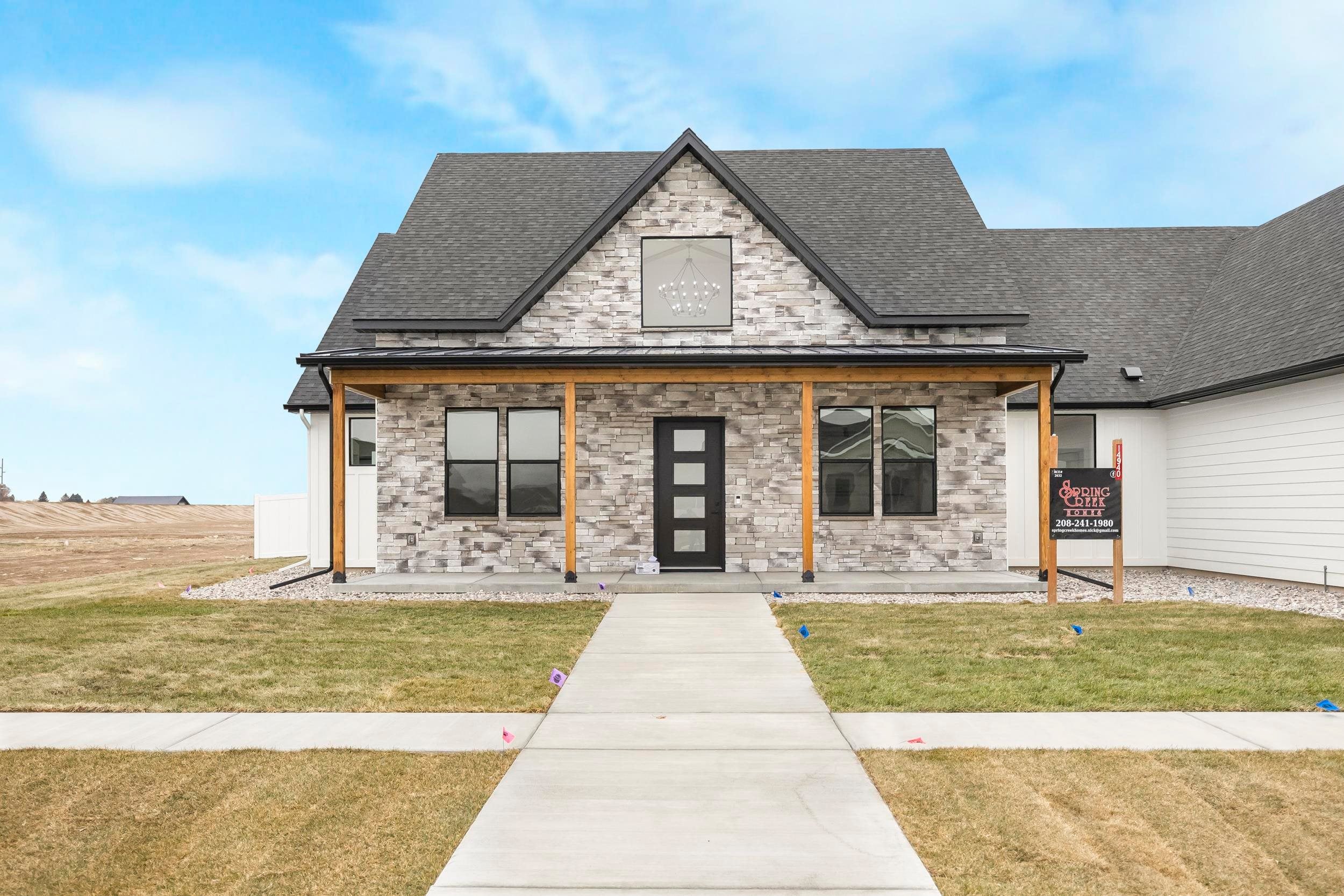 Pocatello, Idaho, 83202, United States, 4 Bedrooms Bedrooms, ,4 BathroomsBathrooms,Residential,Active,1997545