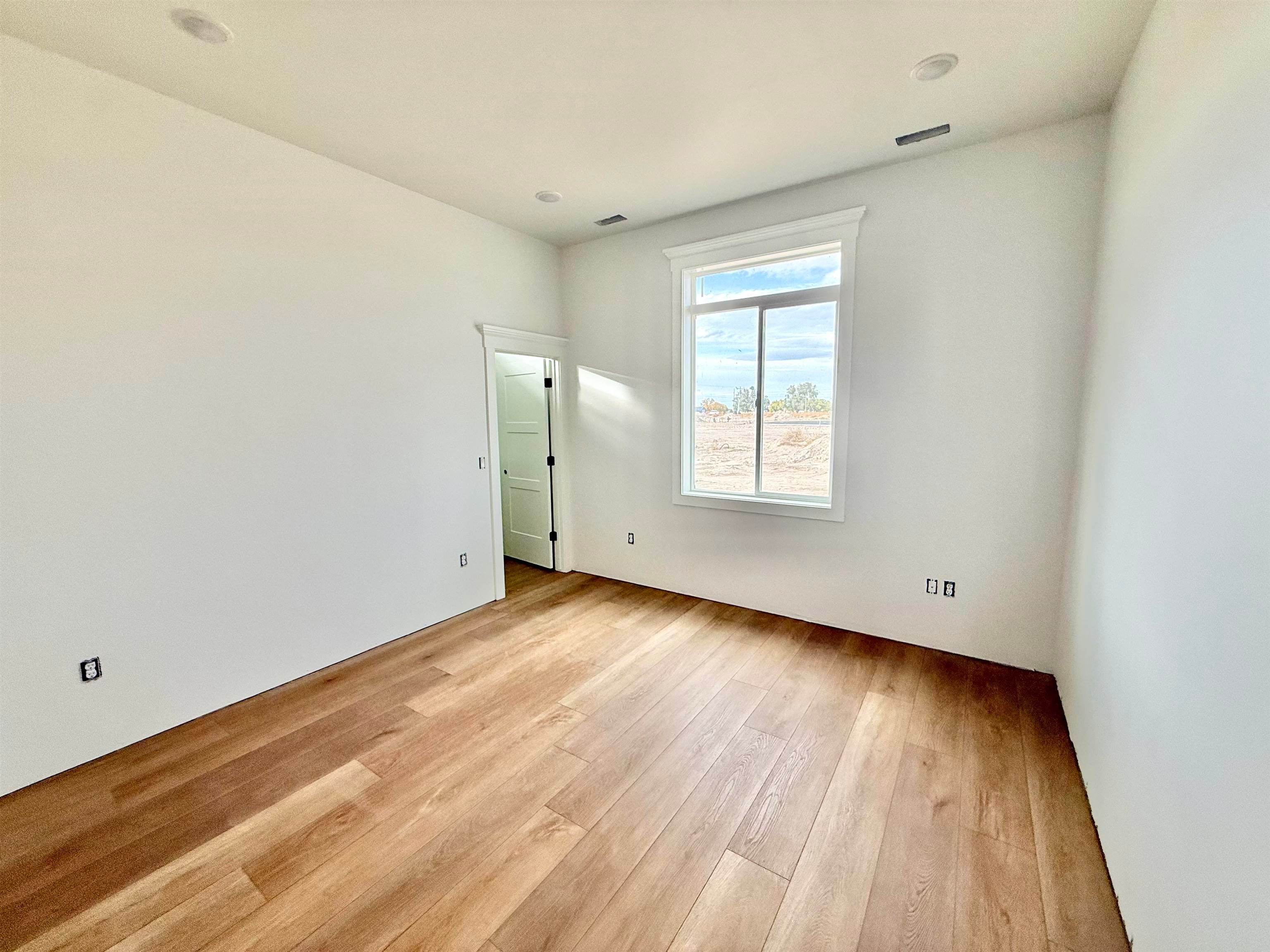 Pocatello, Idaho, 83202, United States, 4 Bedrooms Bedrooms, ,4 BathroomsBathrooms,Residential,Active,1914634