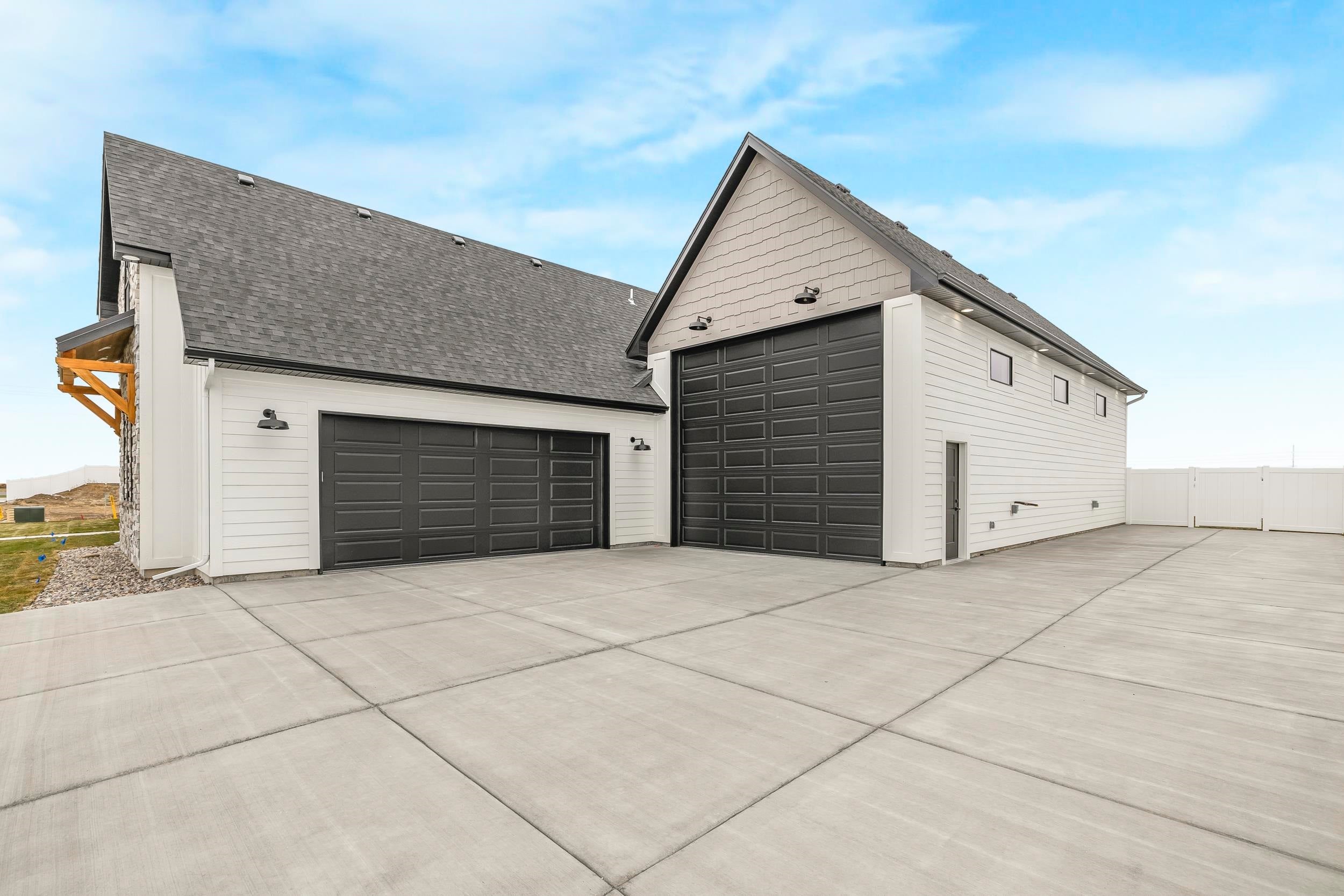 Pocatello, Idaho, 83202, United States, 4 Bedrooms Bedrooms, ,4 BathroomsBathrooms,Residential,Active,1997545