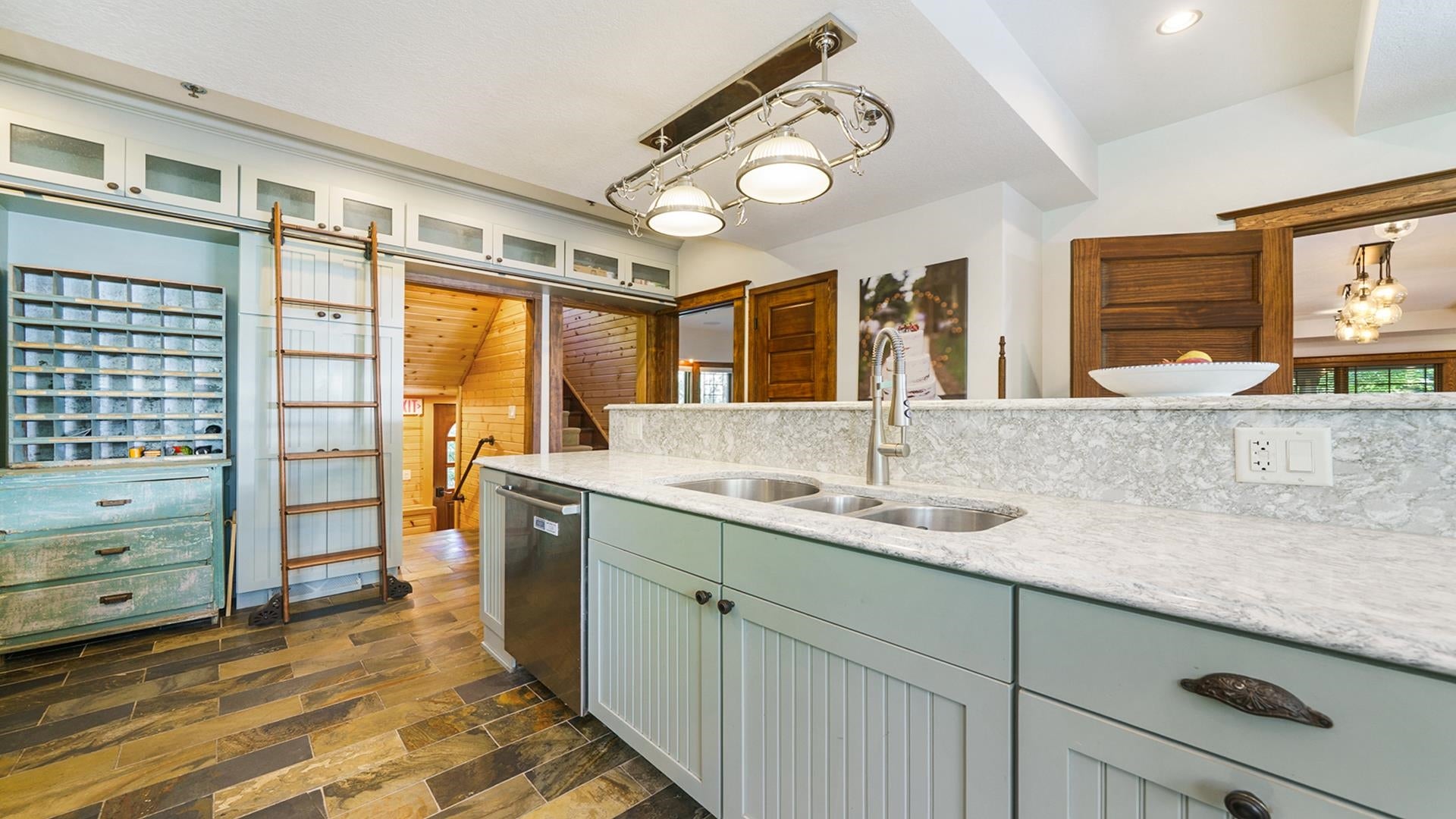 Franklin Grove, Illinois, 61031, United States, 9 Bedrooms Bedrooms, ,9 BathroomsBathrooms,Residential,Active,1965785