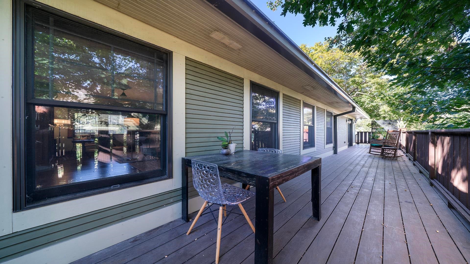 Franklin Grove, Illinois, 61031, United States, 9 Bedrooms Bedrooms, ,9 BathroomsBathrooms,Residential,Active,1965785