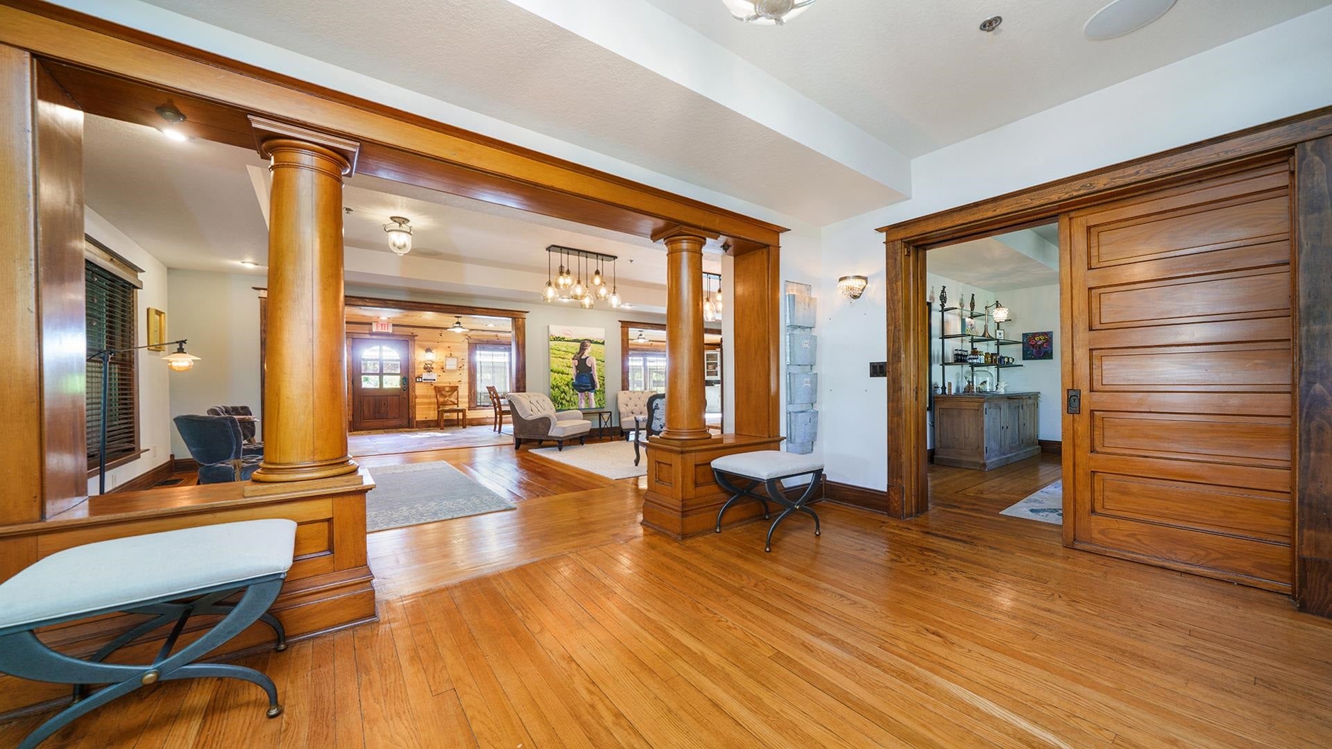 Franklin Grove, Illinois, 61031, United States, 9 Bedrooms Bedrooms, ,9 BathroomsBathrooms,Residential,Active,1965785