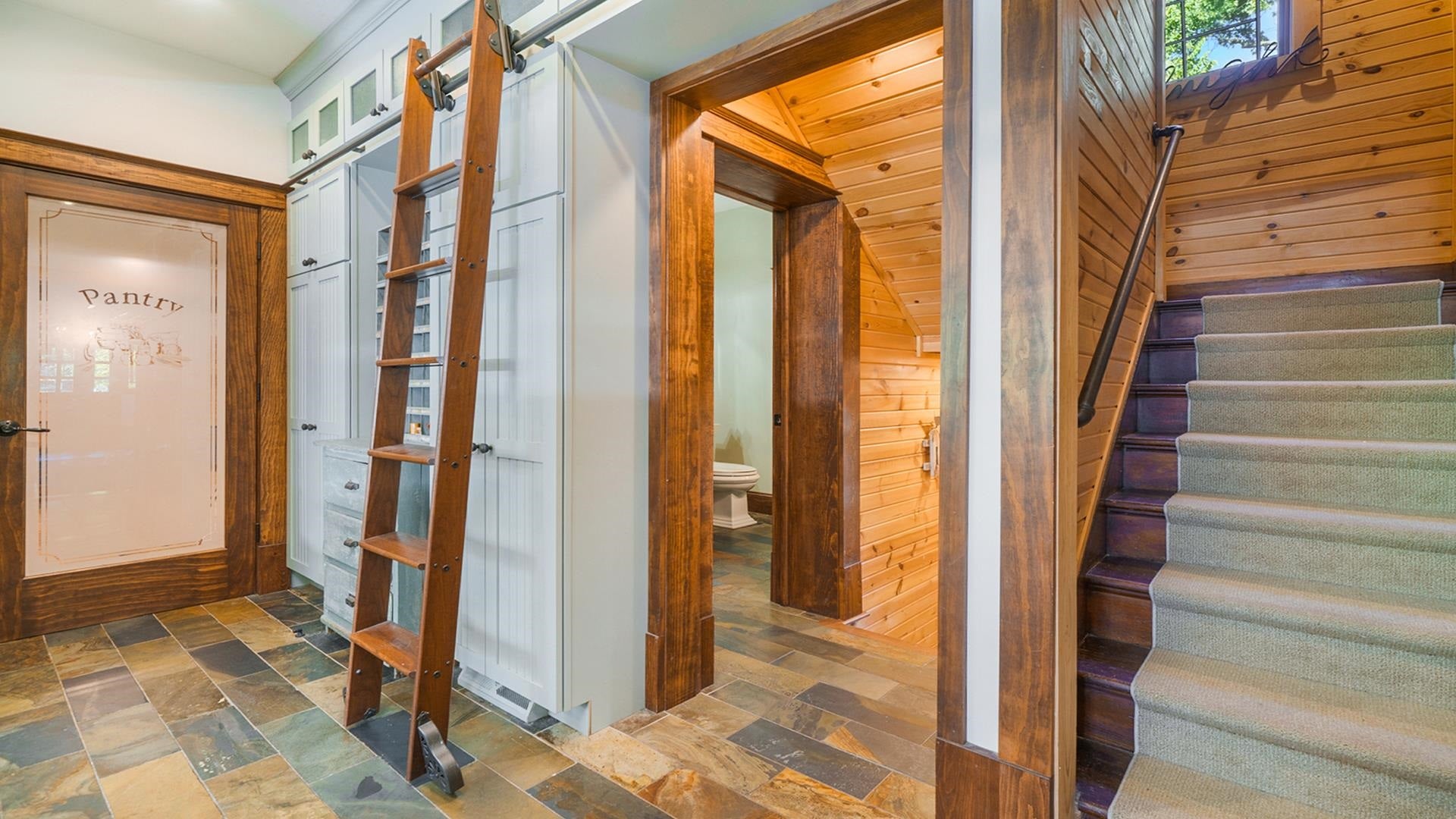 Franklin Grove, Illinois, 61031, United States, 9 Bedrooms Bedrooms, ,9 BathroomsBathrooms,Residential,Active,1965785