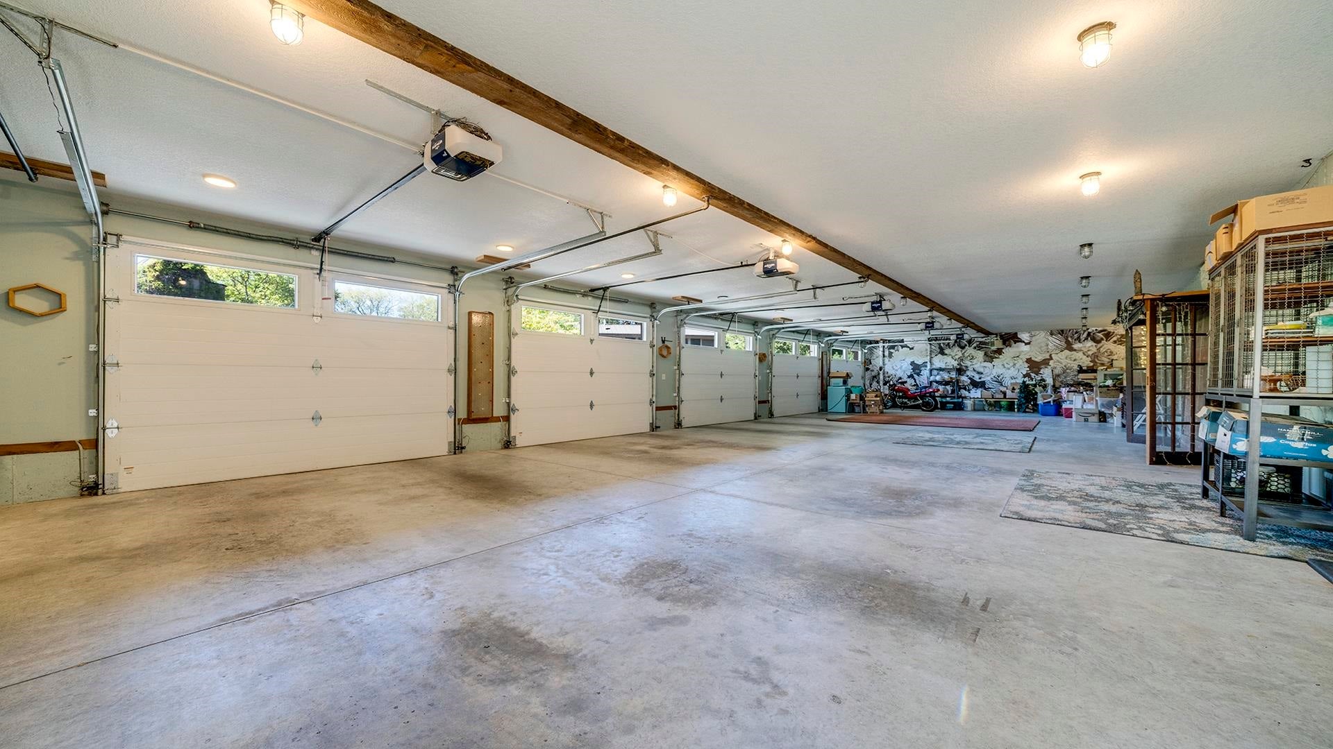 Franklin Grove, Illinois, 61031, United States, 9 Bedrooms Bedrooms, ,9 BathroomsBathrooms,Residential,Active,1965785