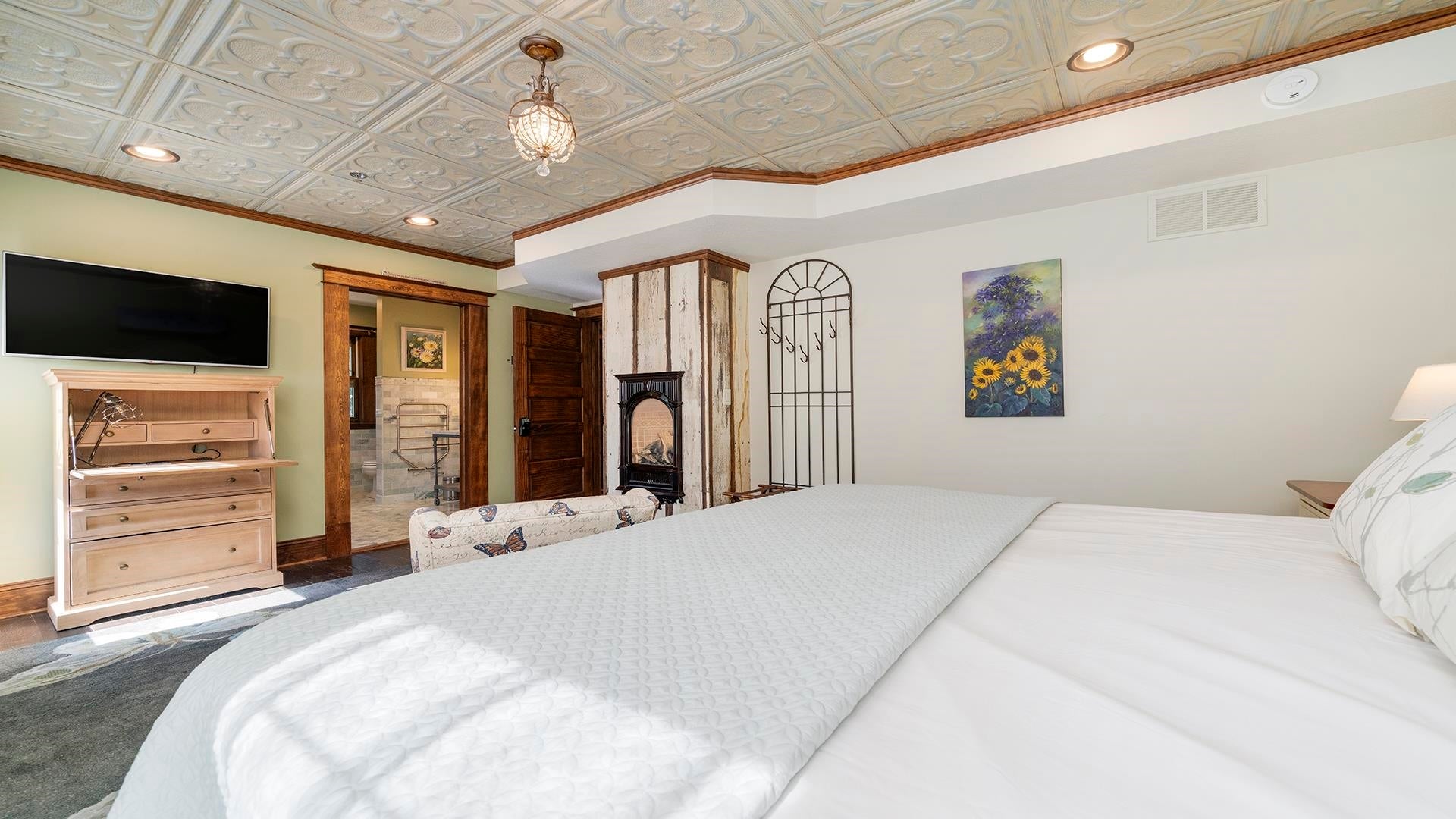 Franklin Grove, Illinois, 61031, United States, 9 Bedrooms Bedrooms, ,9 BathroomsBathrooms,Residential,Active,1965785