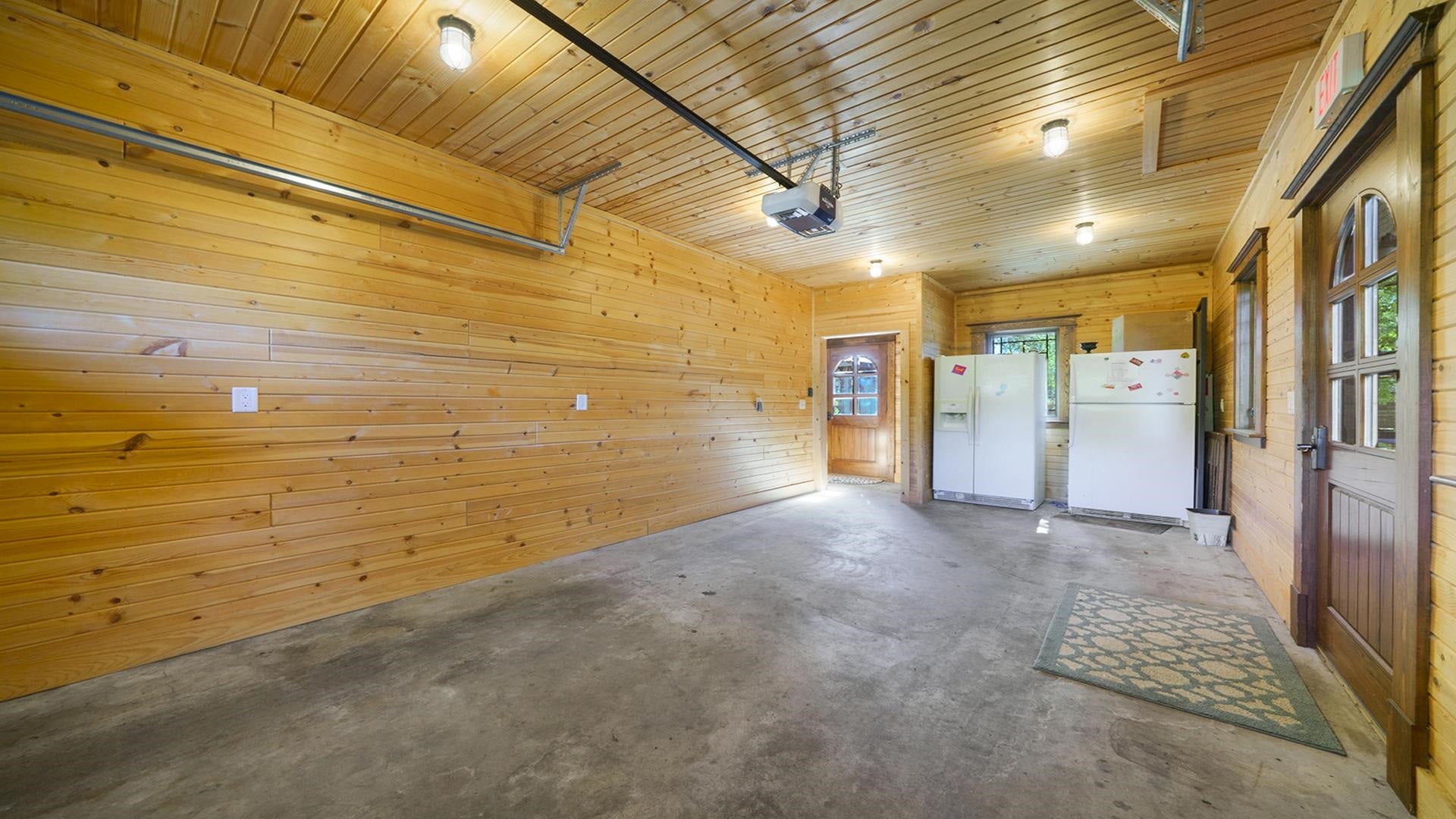 Franklin Grove, Illinois, 61031, United States, 9 Bedrooms Bedrooms, ,9 BathroomsBathrooms,Residential,Active,1965785