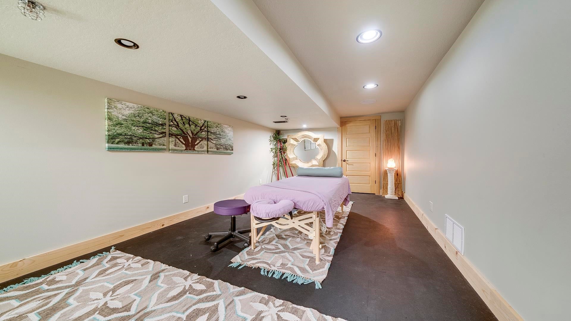 Franklin Grove, Illinois, 61031, United States, 9 Bedrooms Bedrooms, ,9 BathroomsBathrooms,Residential,Active,1965785