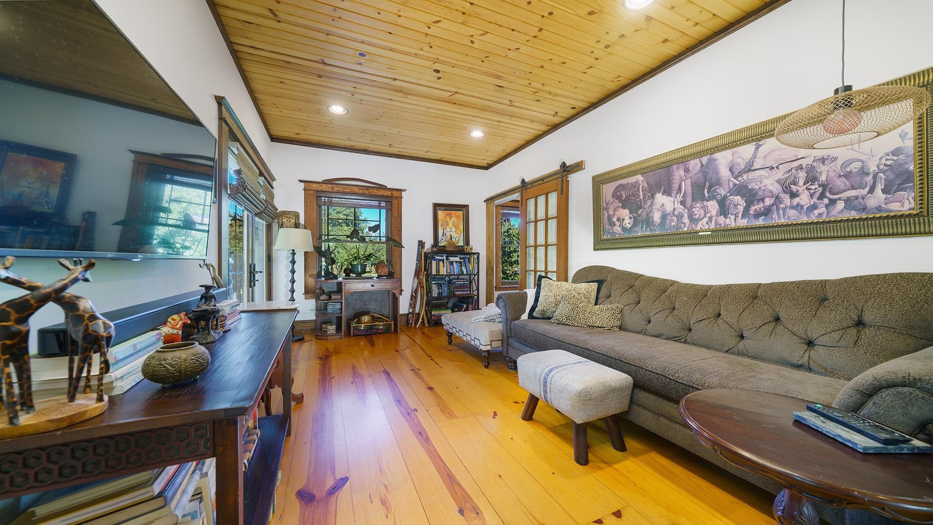 Franklin Grove, Illinois, 61031, United States, 9 Bedrooms Bedrooms, ,9 BathroomsBathrooms,Residential,Active,1965785