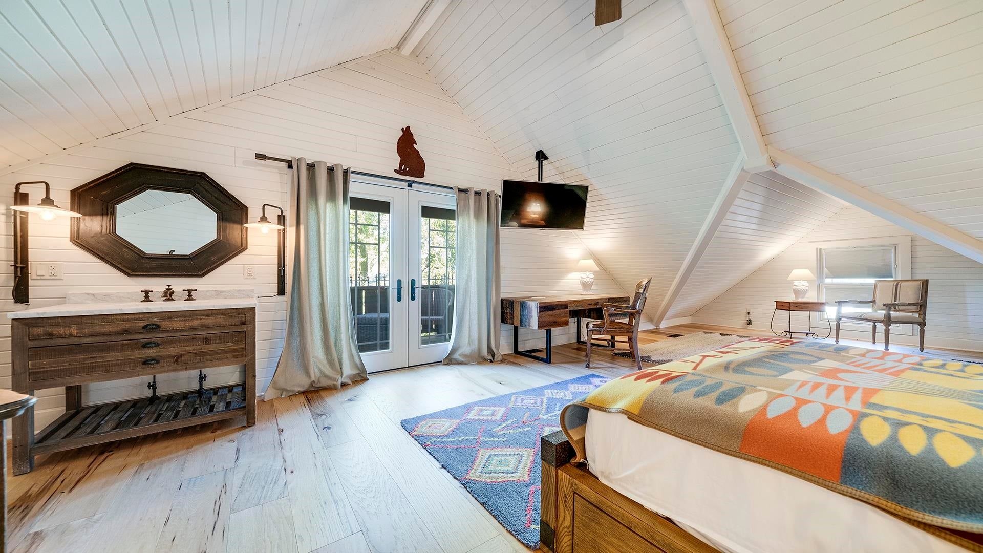 Franklin Grove, Illinois, 61031, United States, 9 Bedrooms Bedrooms, ,9 BathroomsBathrooms,Residential,Active,1965785