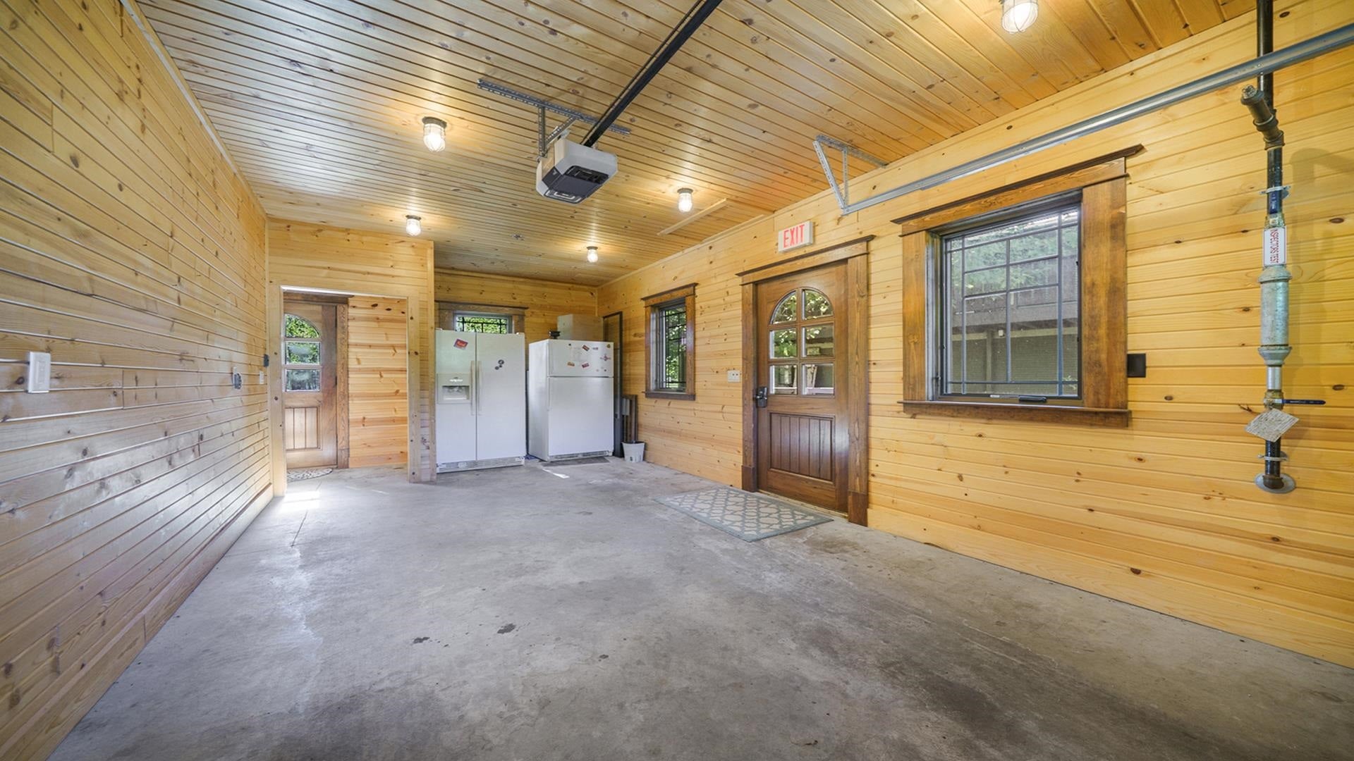 Franklin Grove, Illinois, 61031, United States, 9 Bedrooms Bedrooms, ,9 BathroomsBathrooms,Residential,Active,1965785