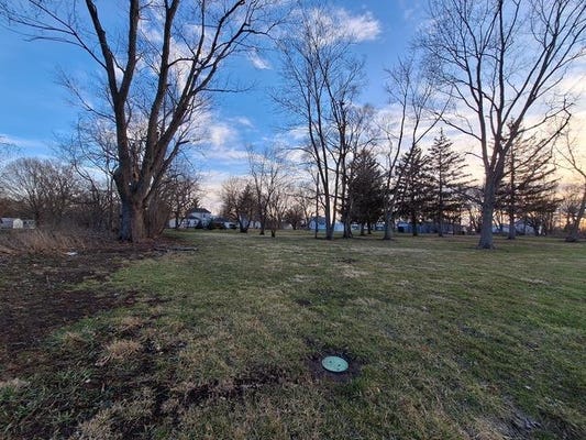 203 E CHESTNUT ST, RUTLAND, IL 61358, photo 1 of 2