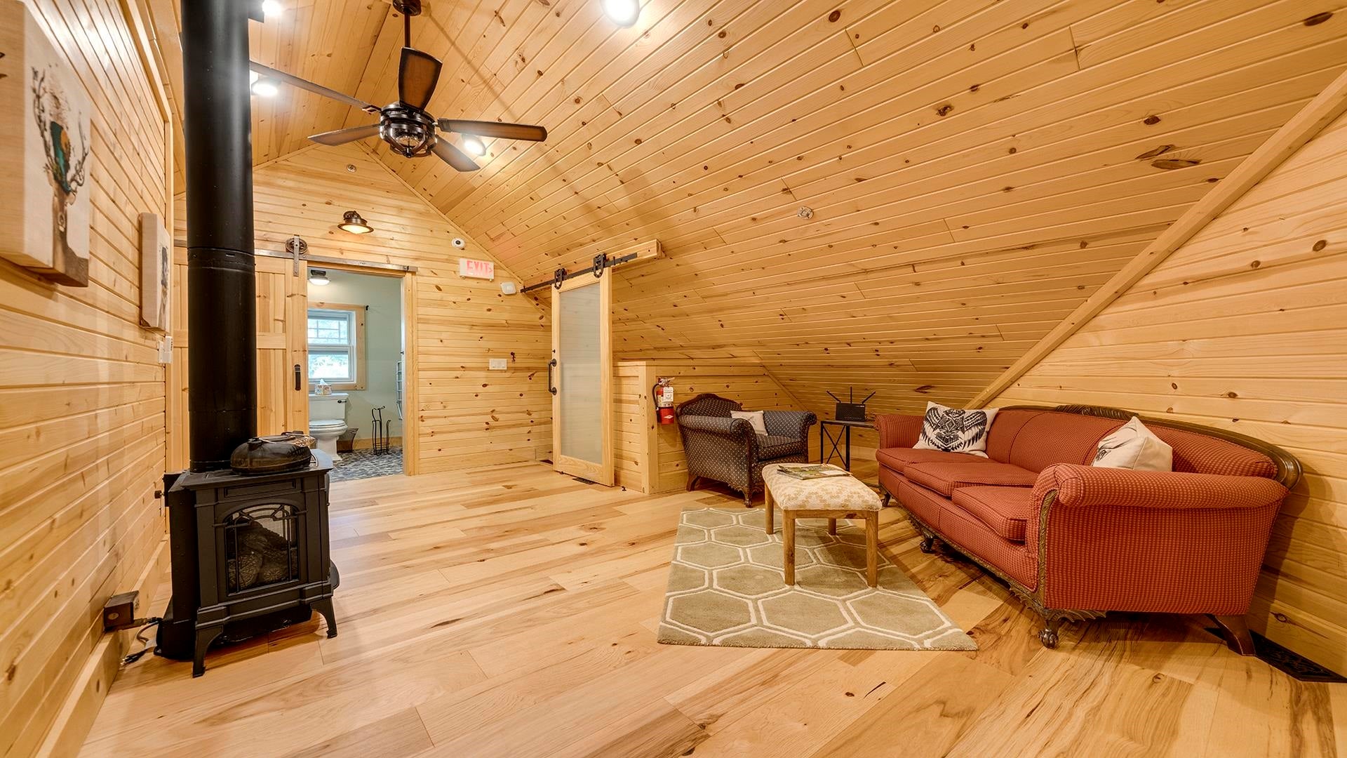 Franklin Grove, Illinois, 61031, United States, 9 Bedrooms Bedrooms, ,9 BathroomsBathrooms,Residential,Active,1965785