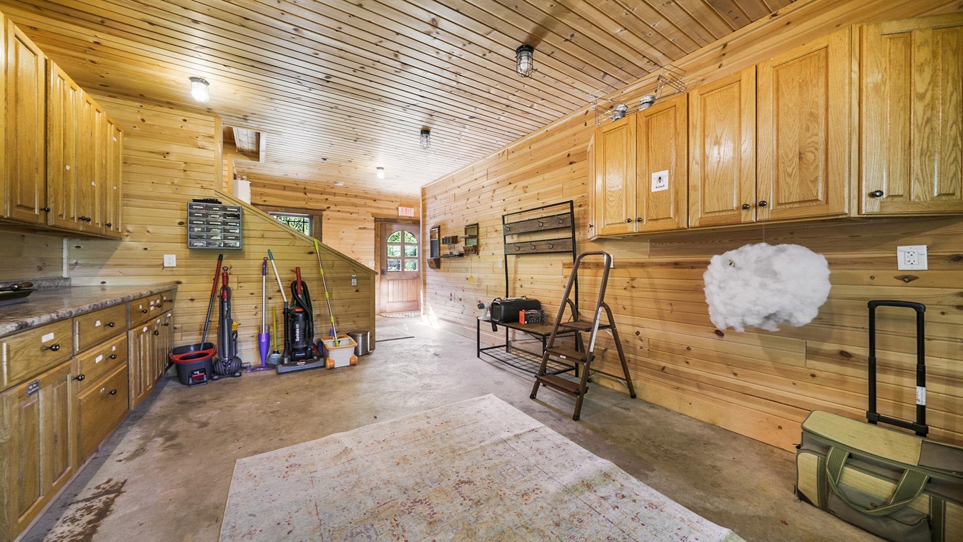 Franklin Grove, Illinois, 61031, United States, 9 Bedrooms Bedrooms, ,9 BathroomsBathrooms,Residential,Active,1965785