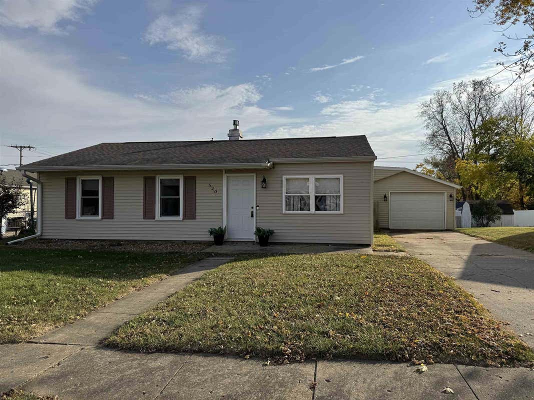 620 CUSHING ST, DIXON, IL 61021, photo 1 of 44