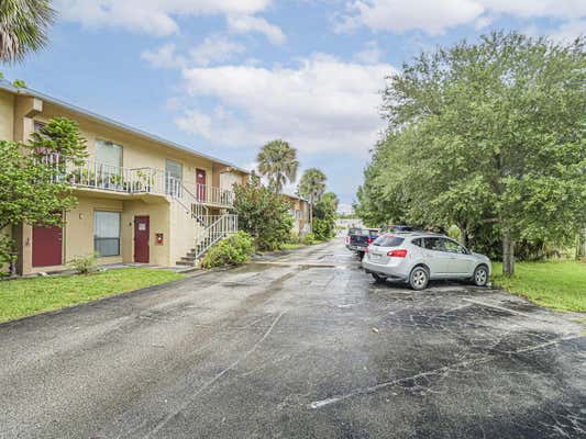 1555 14TH AVE APT 204, VERO BEACH, FL 32960 - Image 1