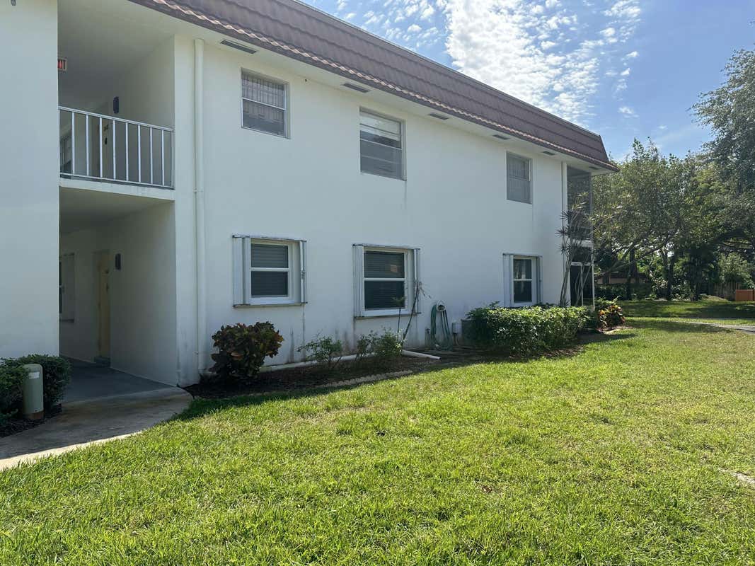 1225 NW 21ST ST APT 2601, STUART, FL 34994, photo 1 of 13