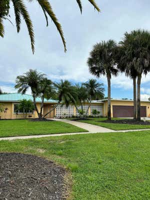 3043 SE PINE VALLEY ST, PORT SAINT LUCIE, FL 34952 - Image 1