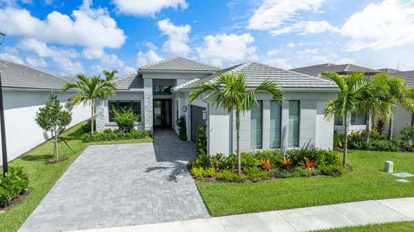 9404 MOUNTAIN PINE GRV, BOYNTON BEACH, FL 33473 - Image 1