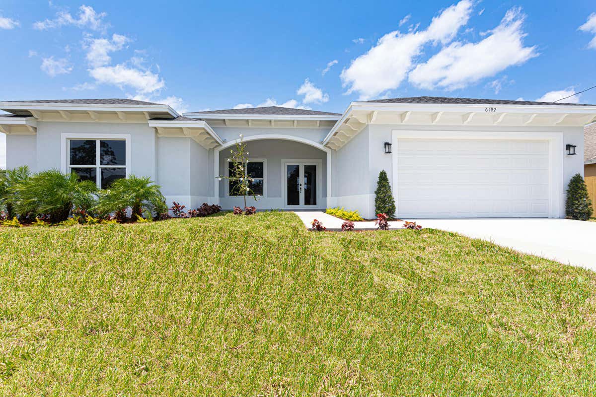 6192 NW EAST DEVILLE CIR, PORT SAINT LUCIE, FL 34986, photo 1 of 37