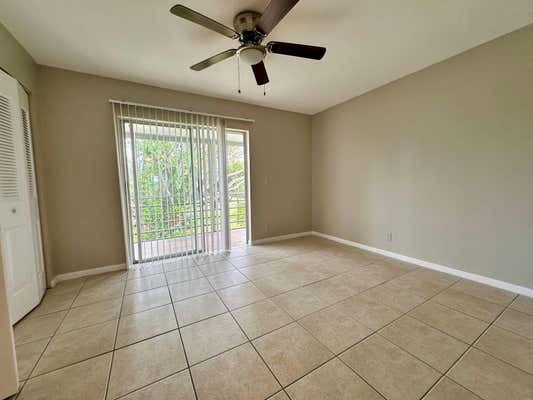 194 SUSSEX J, WEST PALM BEACH, FL 33417, photo 4 of 19