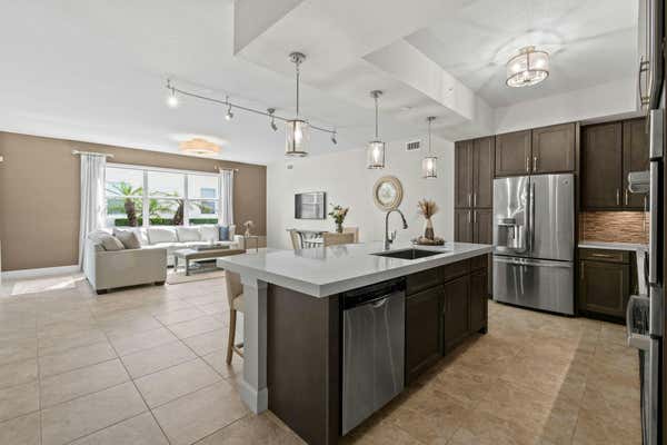 915 BAY COLONY DR S, JUNO BEACH, FL 33408 - Image 1