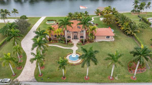 5660 LAGO DEL SOL DR, LAKE WORTH, FL 33449 - Image 1