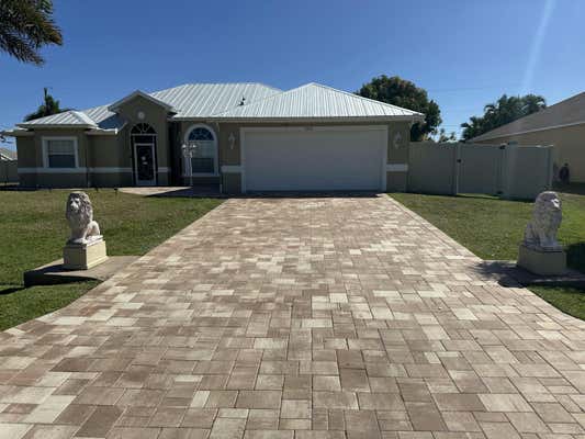 3212 SE PINTO ST, PORT SAINT LUCIE, FL 34984 - Image 1