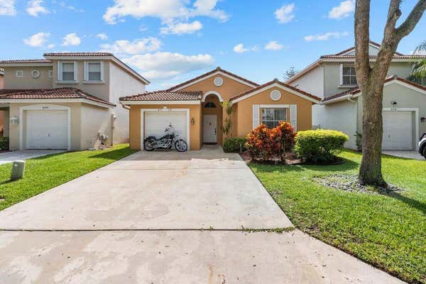 6710 GREEN ISLAND CIR, LAKE WORTH, FL 33463 - Image 1